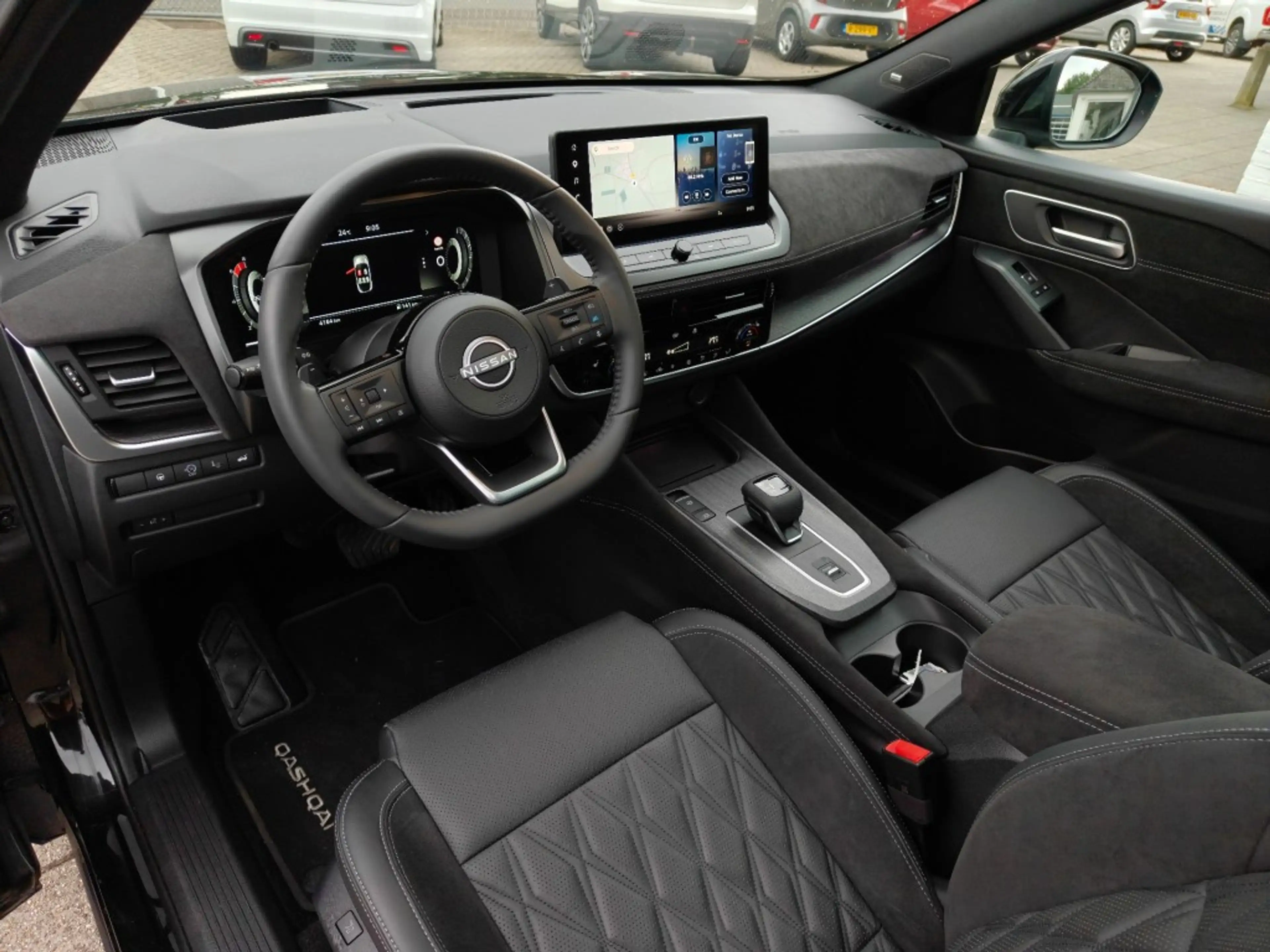 Nissan Qashqai 1.3 MHEV Xtronic Tekna Plus — photo 12