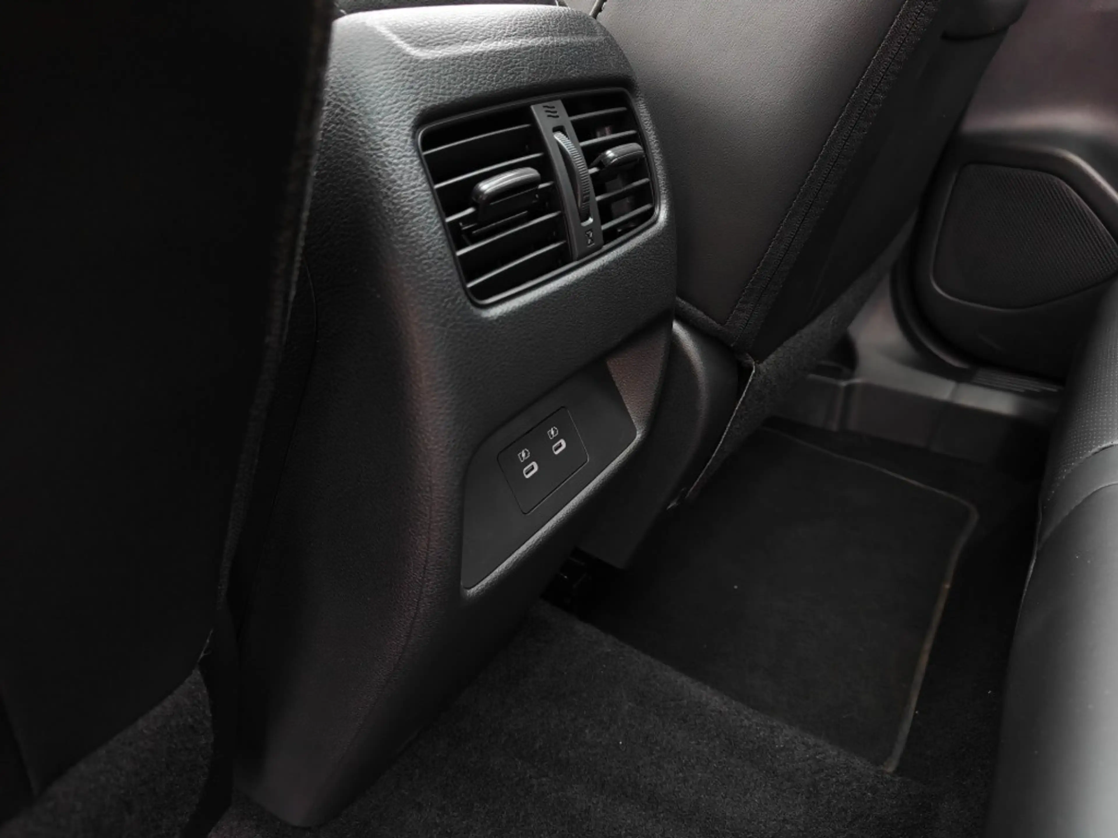 Nissan Qashqai 1.3 MHEV Xtronic Tekna Plus — photo 15