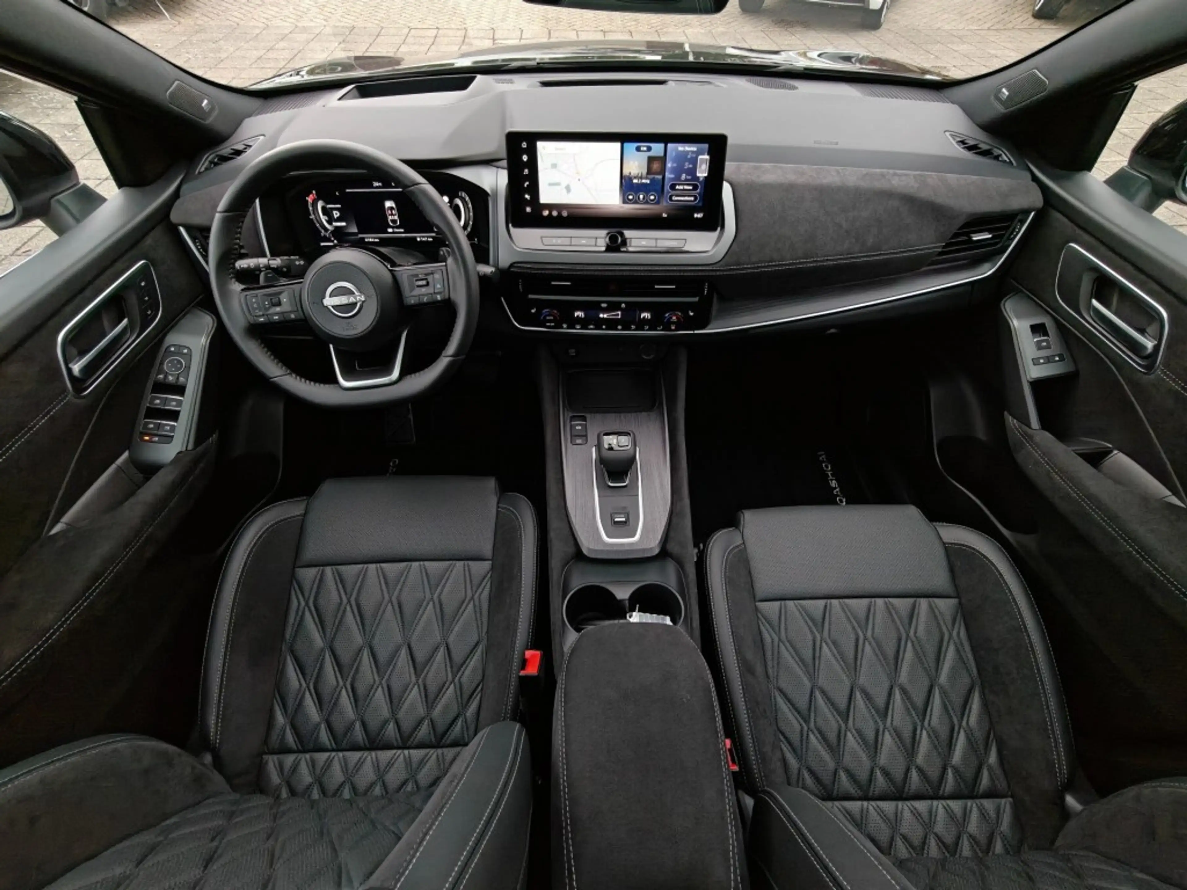 Nissan Qashqai 1.3 MHEV Xtronic Tekna Plus — photo 4