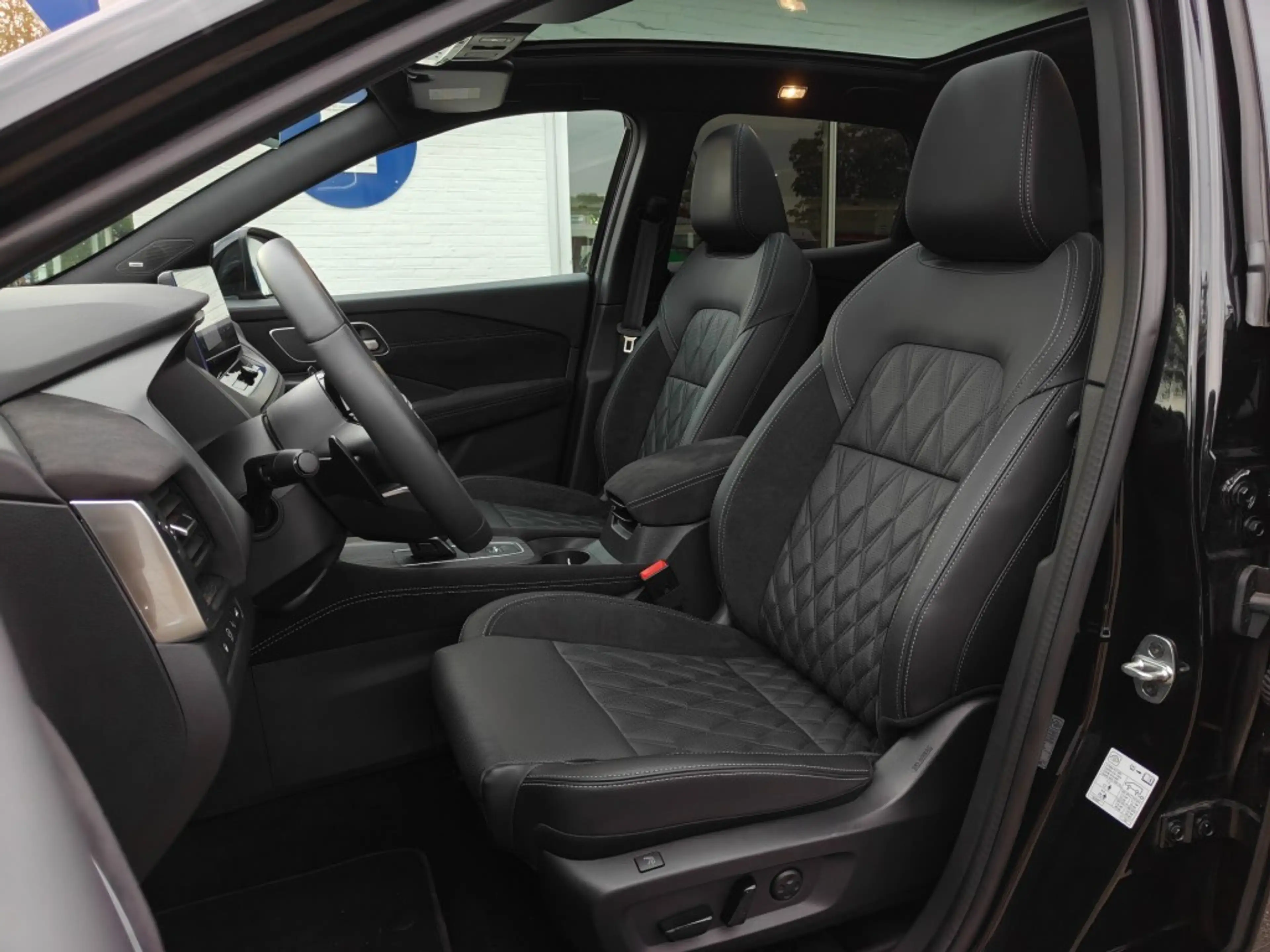 Nissan Qashqai 1.3 MHEV Xtronic Tekna Plus — photo 3