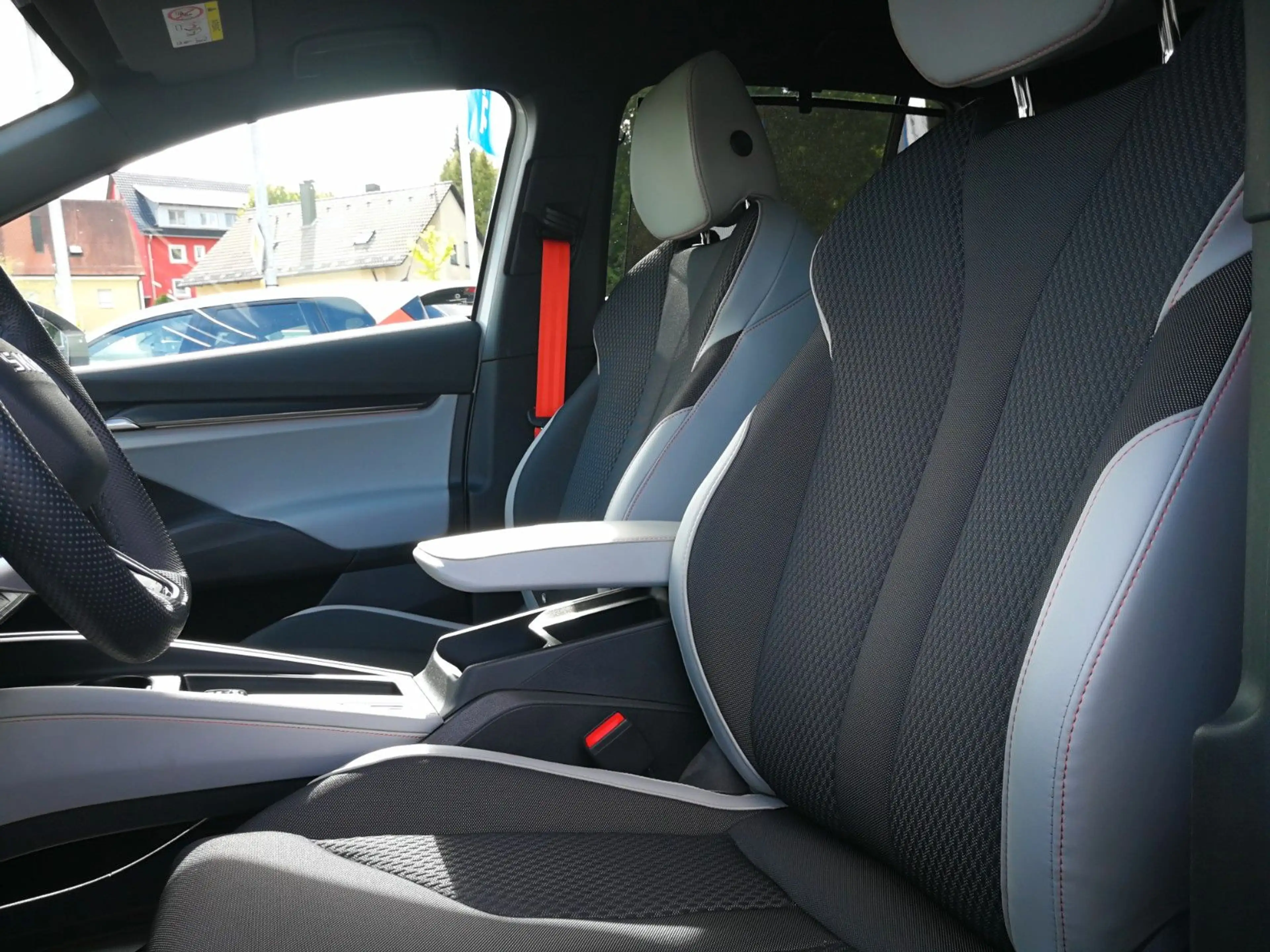 Skoda Elroq ELROQ 85 FIRST EDITION SPORTLINE AHK MAXX WÄRMEP — photo 13