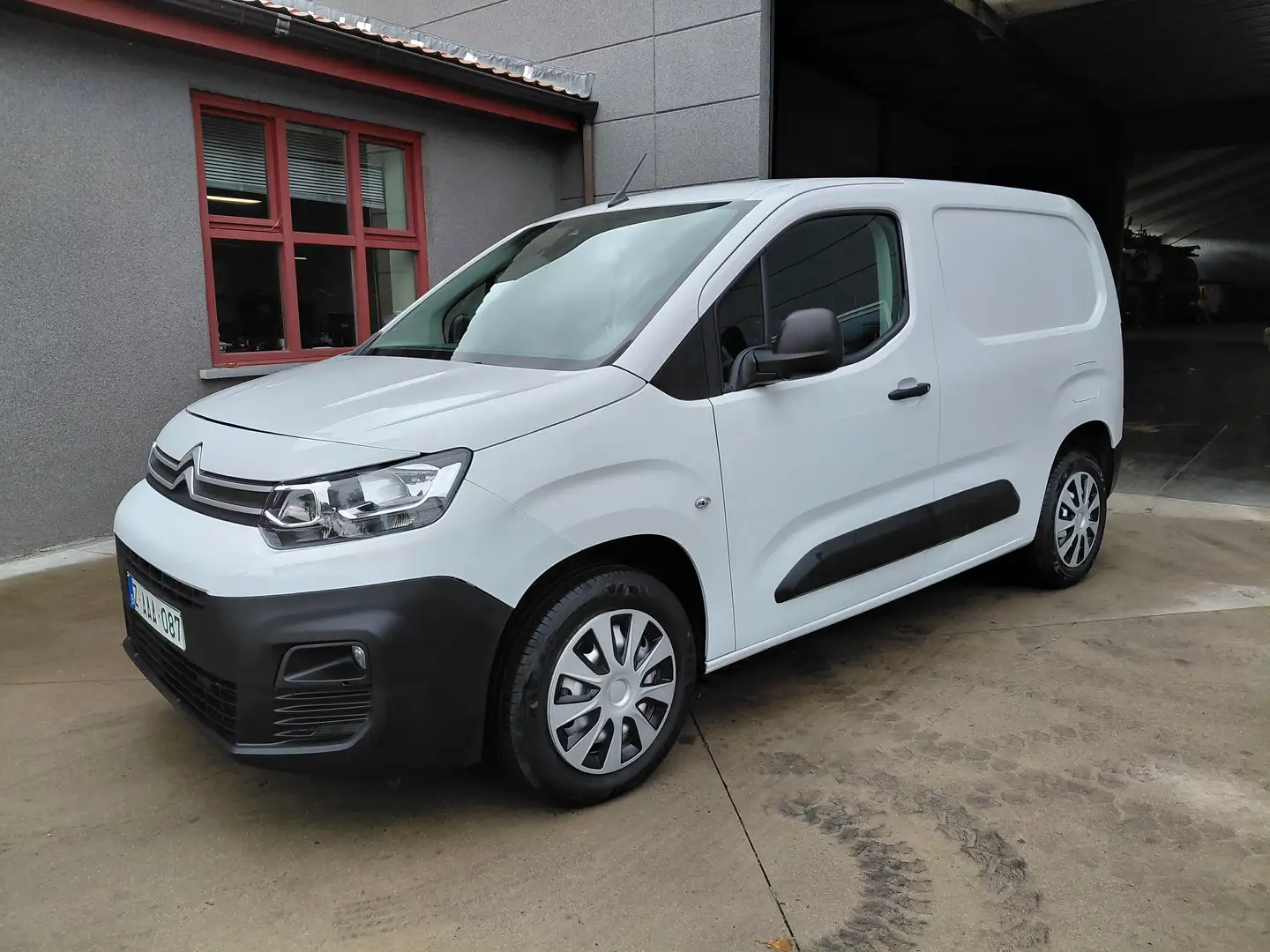 Citroen Berlingo 1.2 Tsi 81 kw - 05 / 2024 - 4900 Km ! - Navi. 1 JG Wit - 1