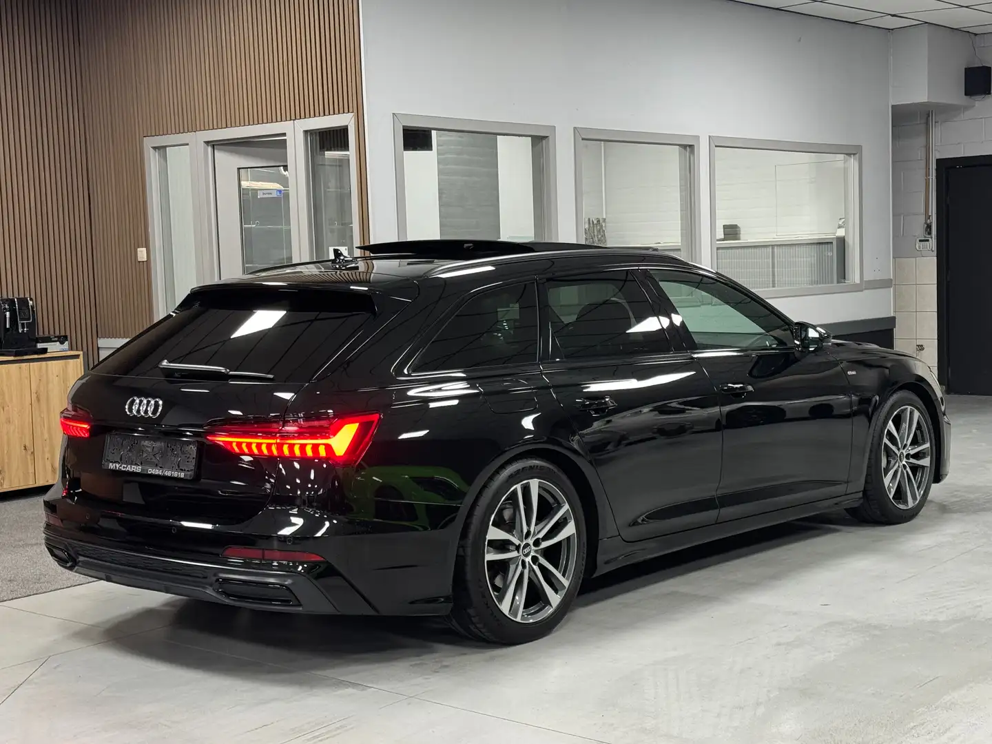 Audi A6 2.0 Tdi 163 Cv S-Line Pack Night Pano Cuir Ja 19 Schwarz - 2