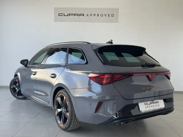 Cupra Leon view 2