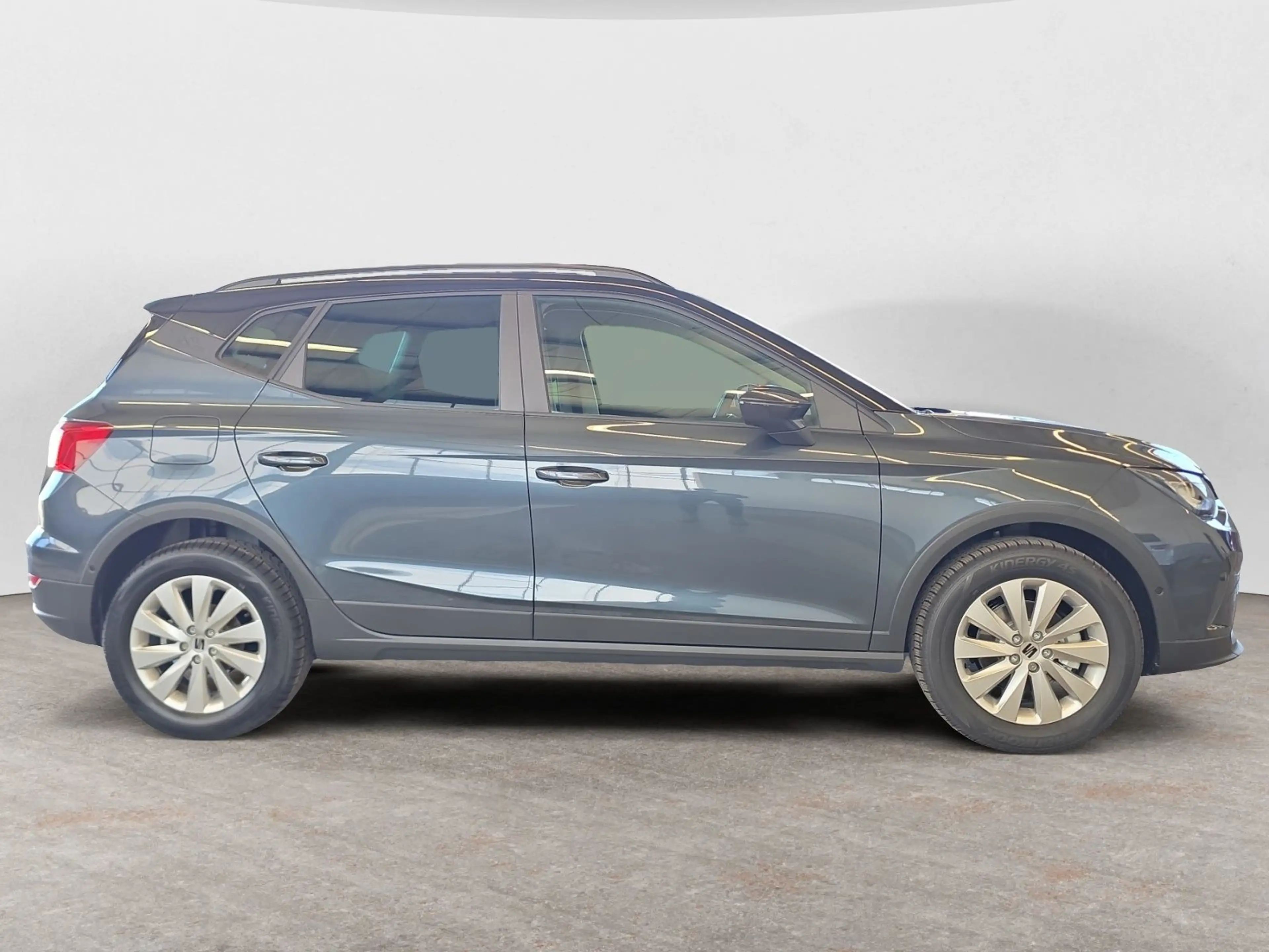 SEAT Arona 1.0 TSI DSG Road Edition *Navi*Kamera*LED* — photo 7