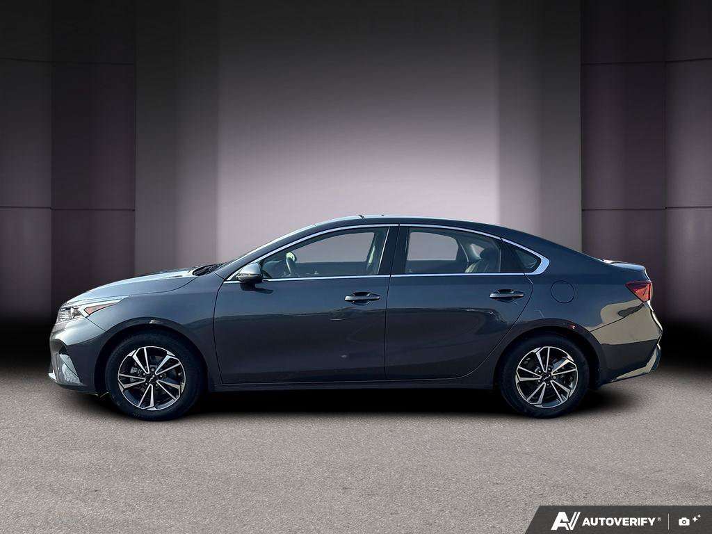 2023 Kia Forte GT-Line IVT / HEATED SEATS / BACK UP CAMERA!! — снимка 1