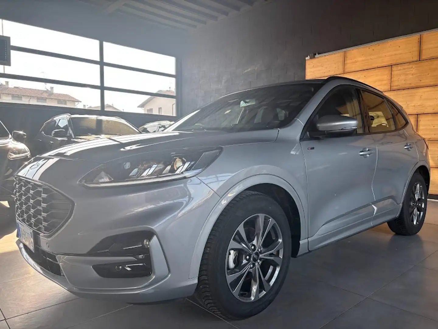 Ford Kuga 2.5 full hybrid ST-Line X 2wd 190cv Grigio - 1