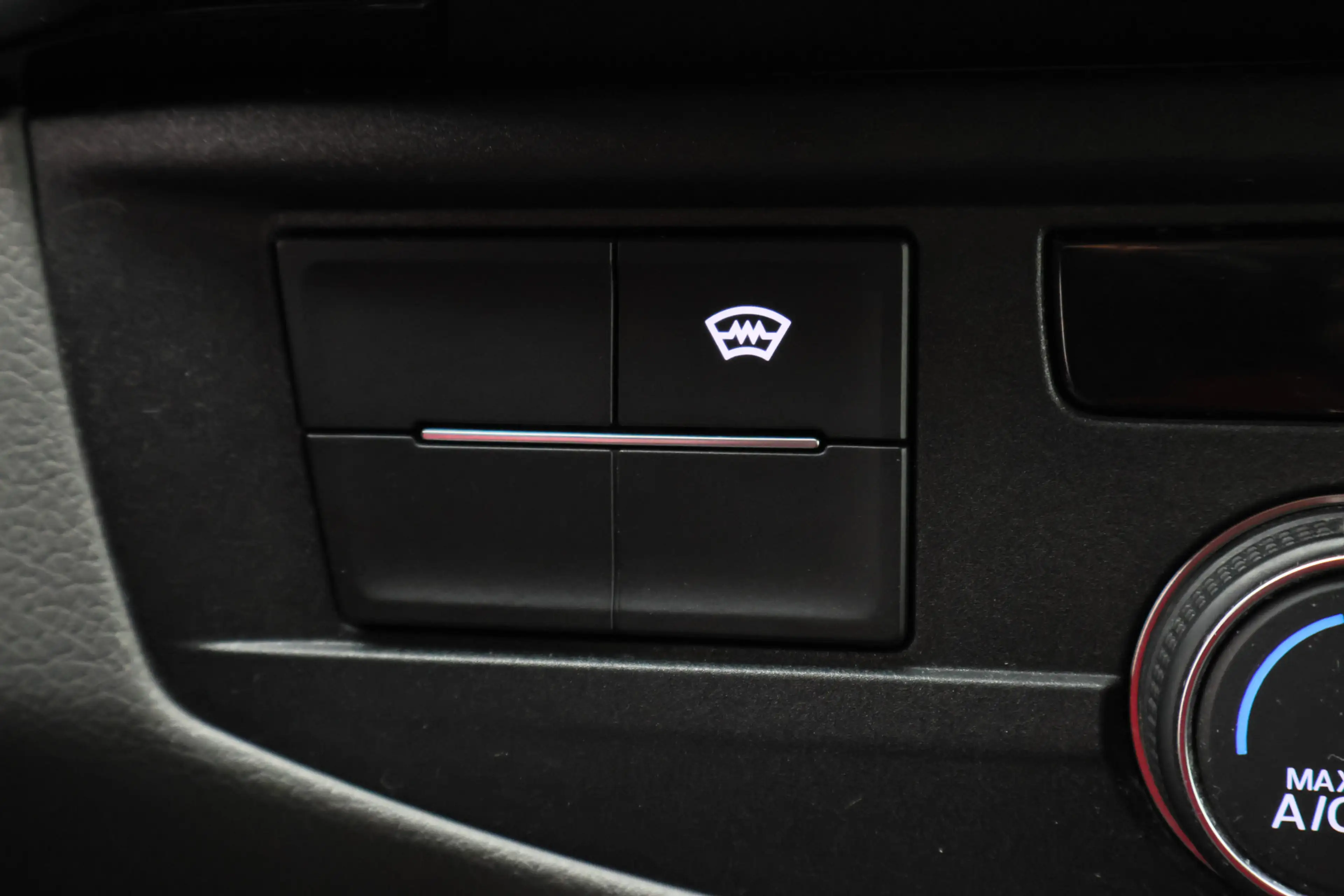 Volkswagen T6.1 Transporter 2.0 TDI L2H1 28 Bulli — photo 48