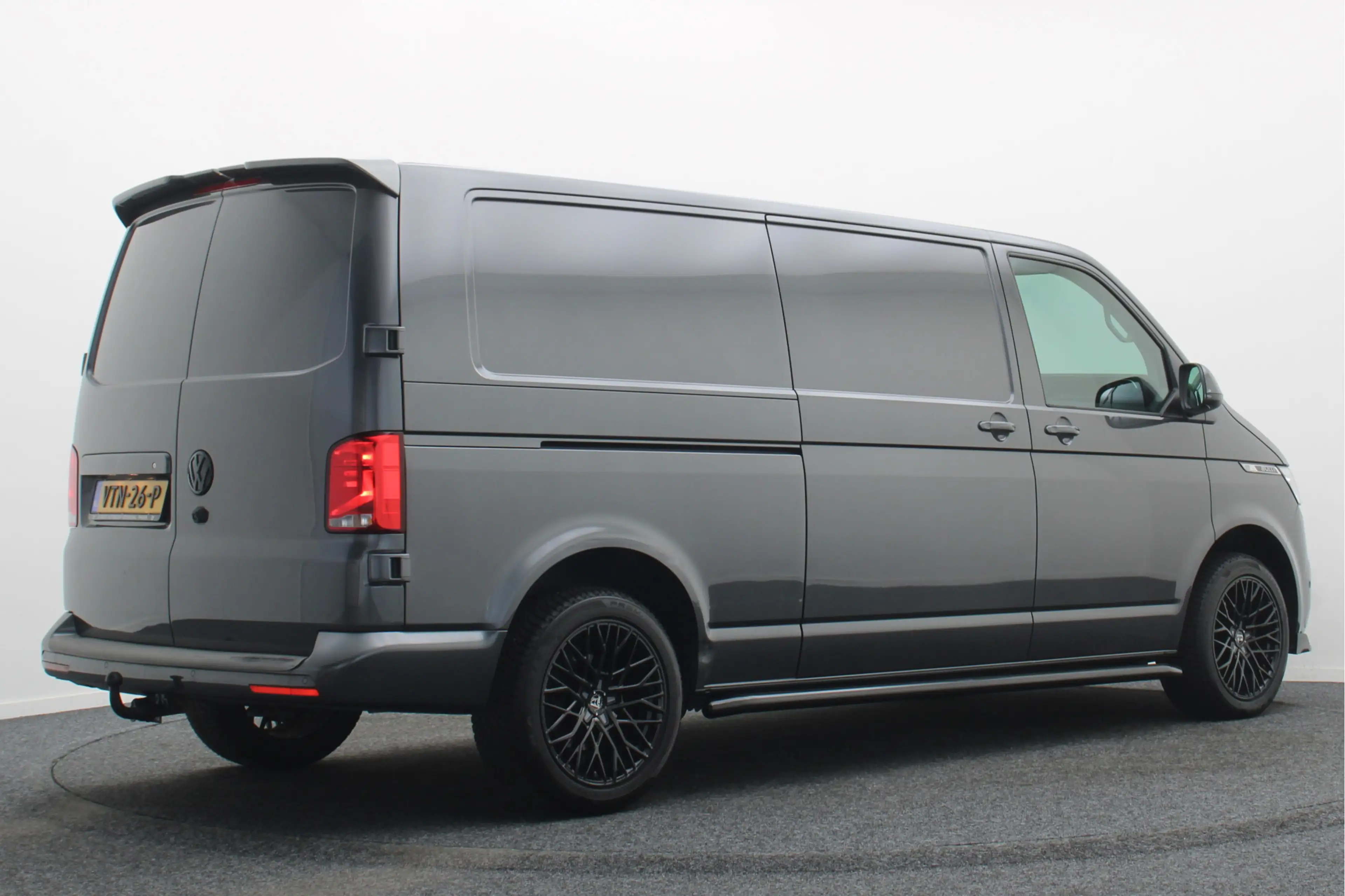 Volkswagen T6.1 Transporter 2.0 TDI L2H1 28 Bulli — photo 20