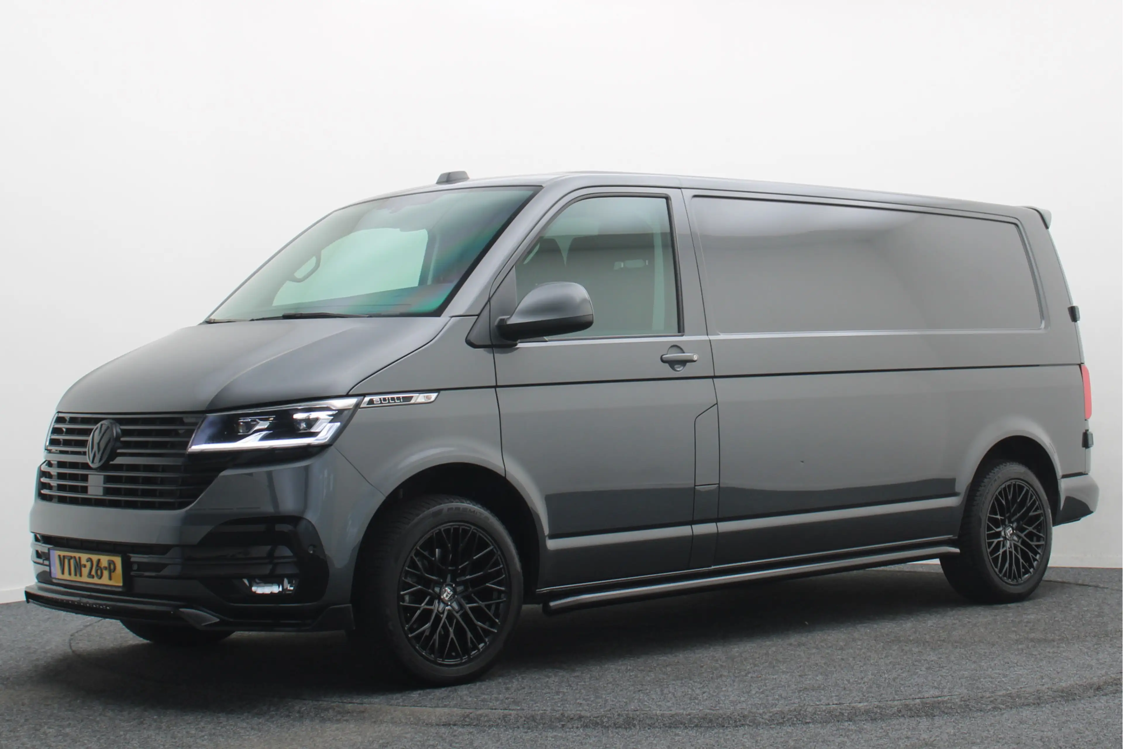 Volkswagen T6.1 Transporter 2.0 TDI L2H1 28 Bulli — photo 16