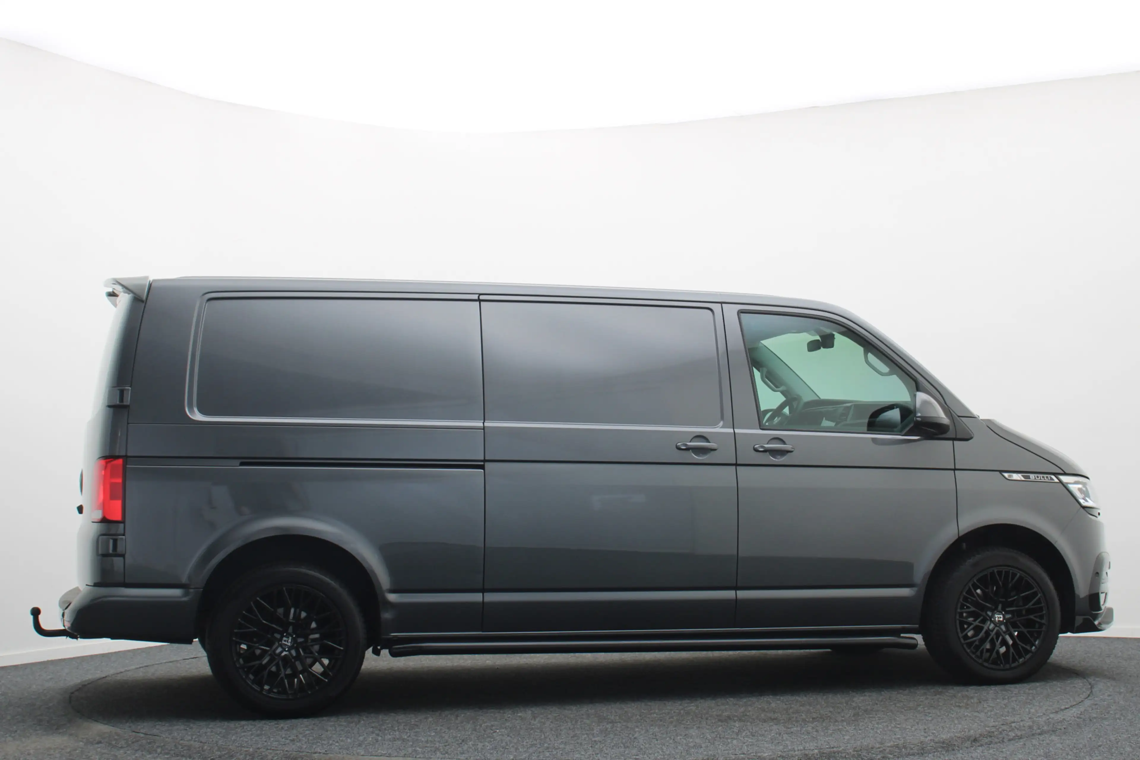 Volkswagen T6.1 Transporter 2.0 TDI L2H1 28 Bulli — photo 8