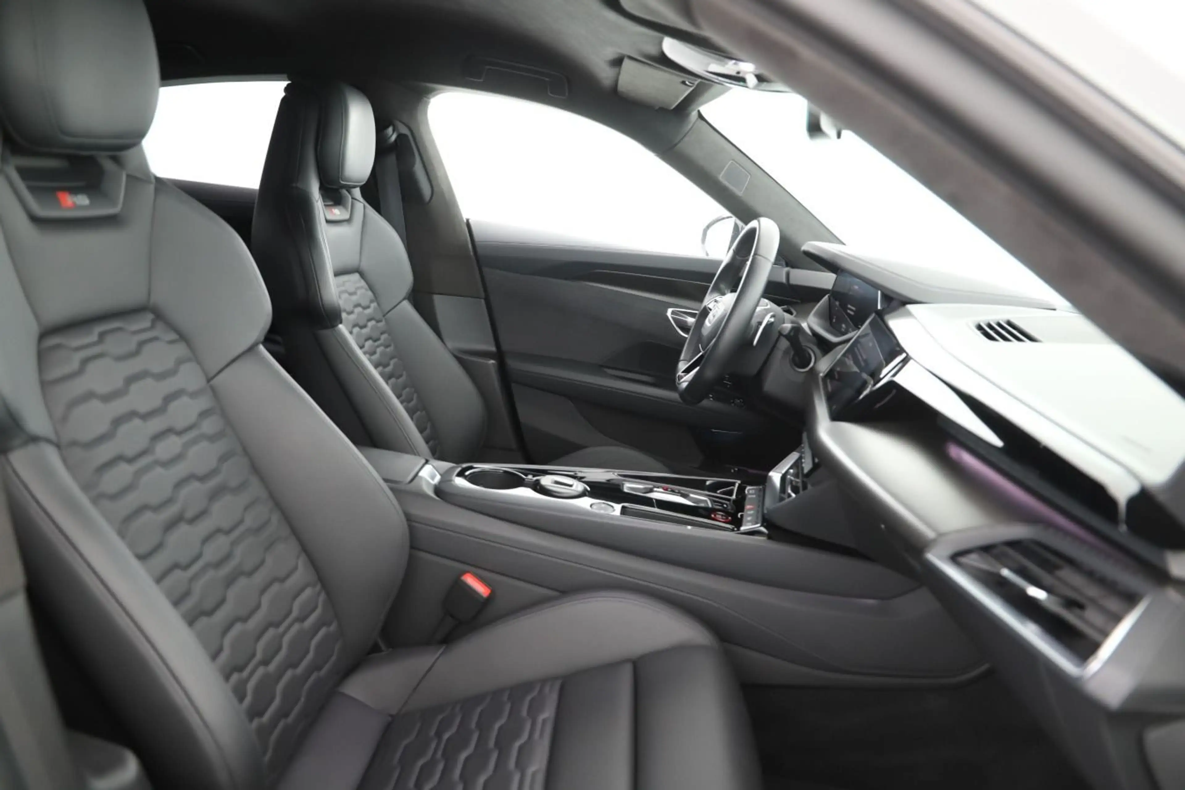 Audi e-tron GT E-tron GT RS Basis Quattro Matrix LED/ACC/360°/I — photo 8