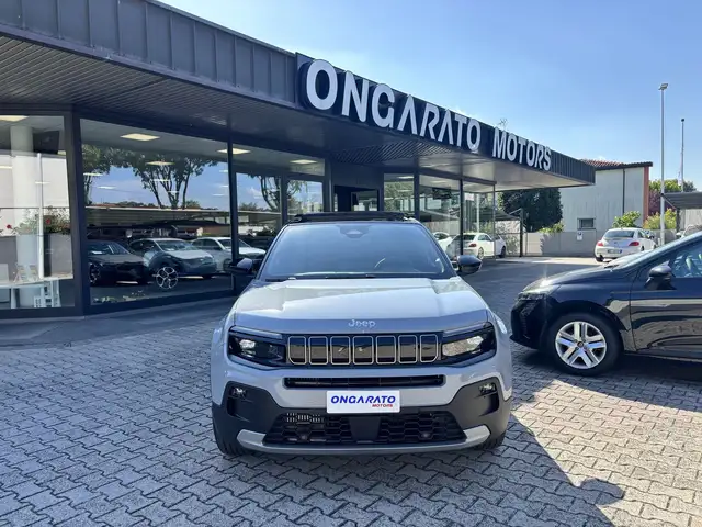 Jeep Avenger view 2