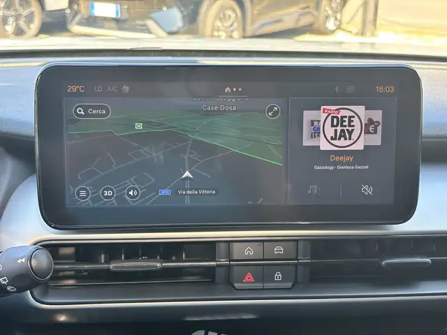 Jeep Avenger view 15