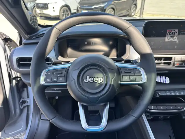 Jeep Avenger view 12