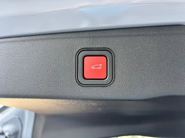 Jeep Avenger view 7