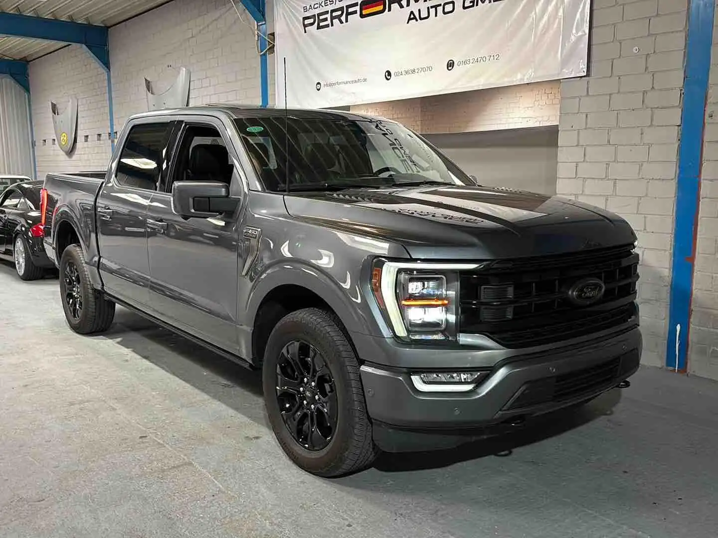 Ford F 150 Titanium 5,0 V8 Vollausstattung Grau - 2