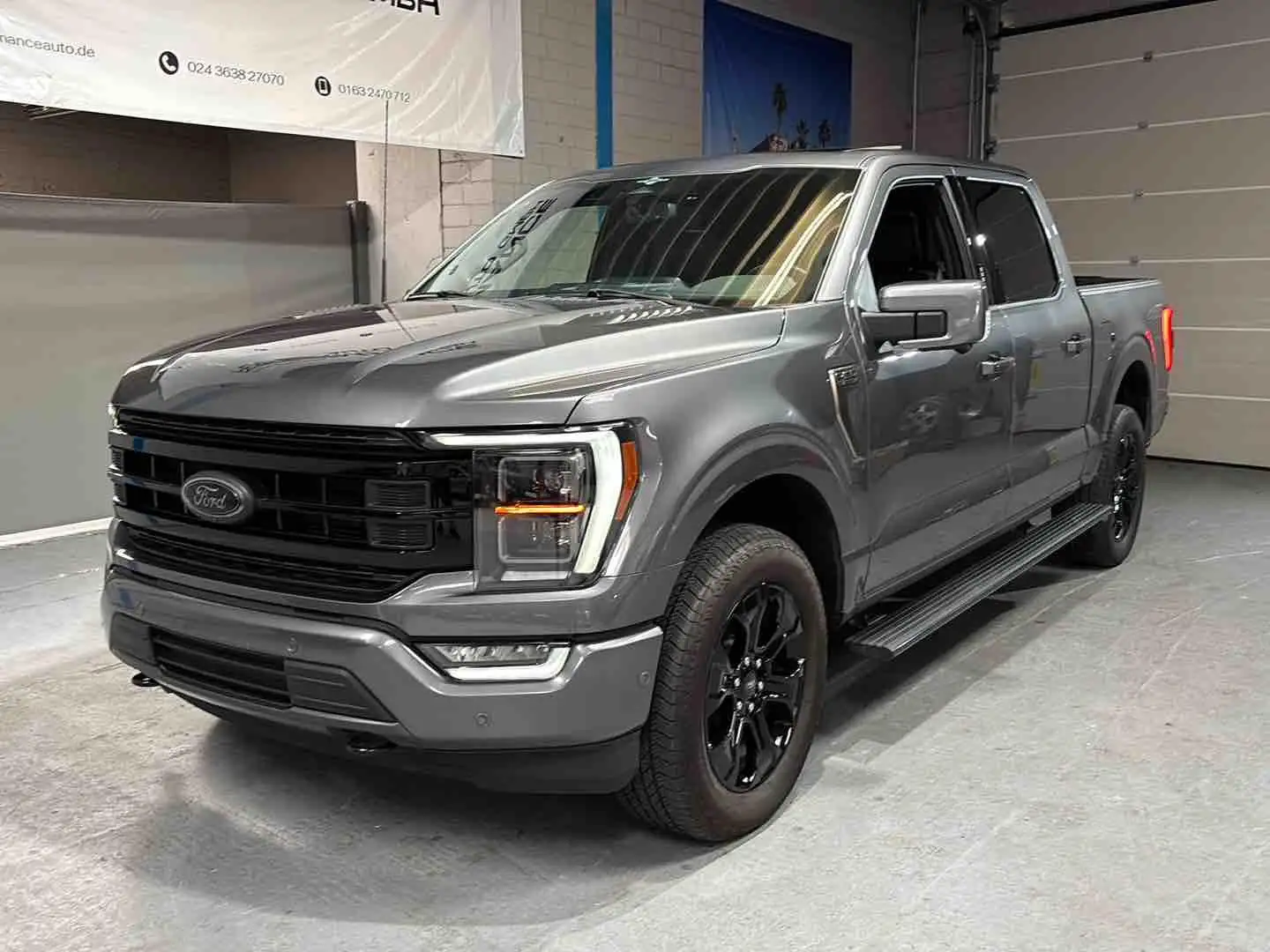 Ford F 150 Titanium 5,0 V8 Vollausstattung Grau - 1