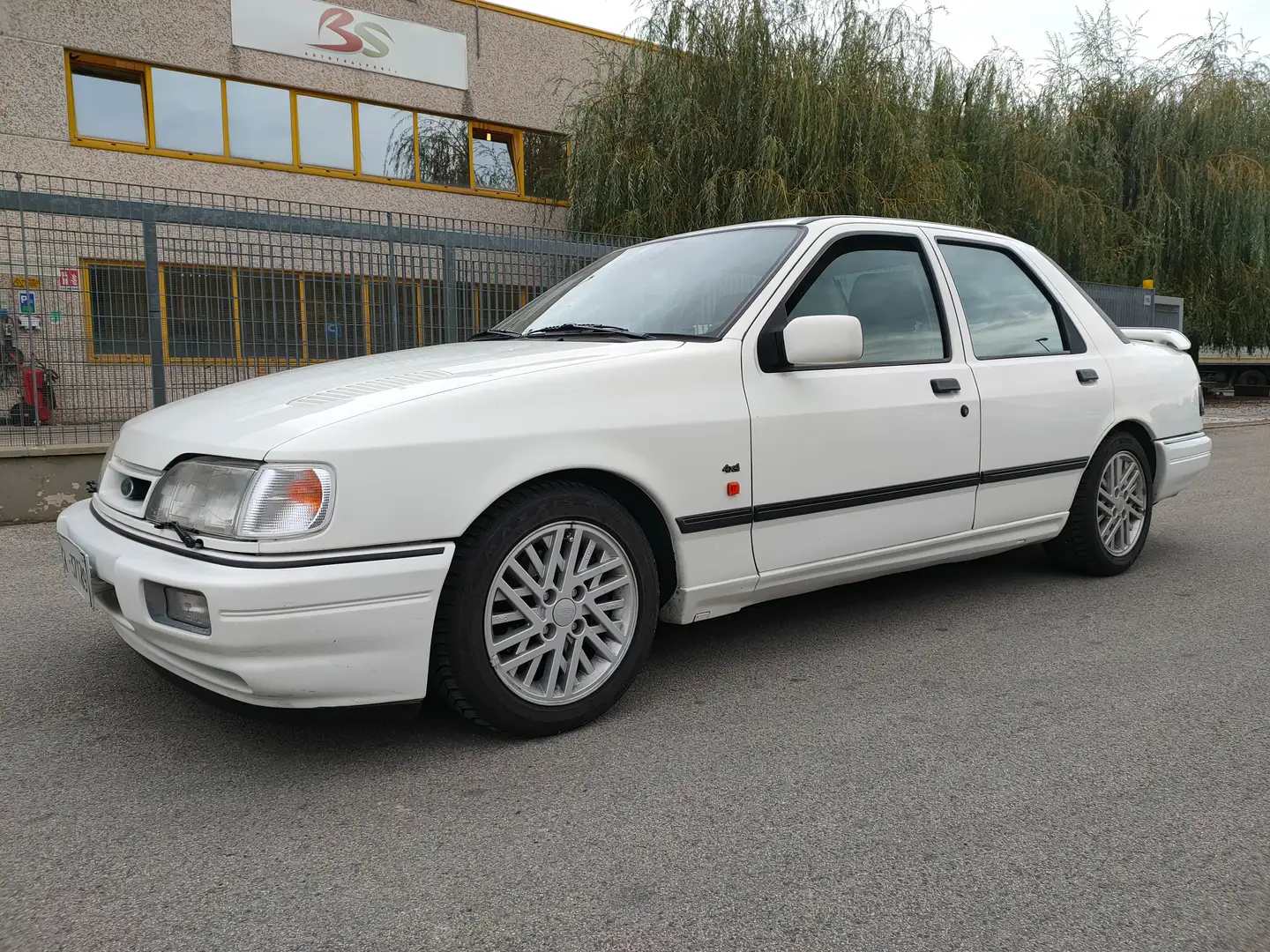 Ford Sierra 2.0 Cosworth 4wd exclusive Bianco - 2