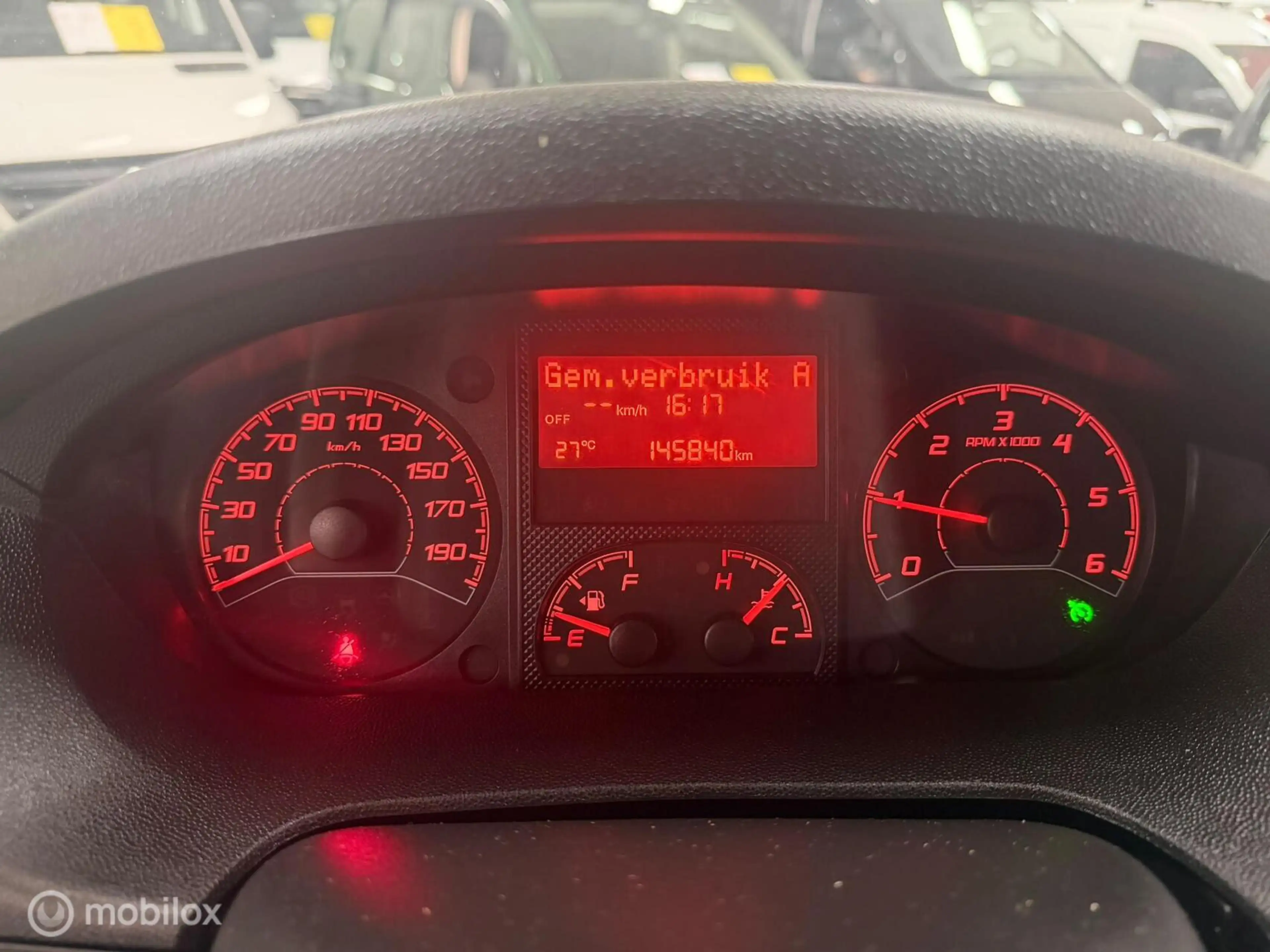Peugeot Boxer Bestel 330 2.0 BlueHDI L2H2 Premium Pack — photo 7