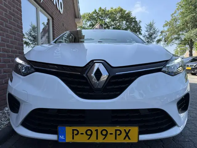 Renault Clio view 14