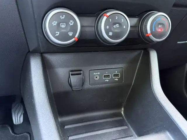Renault Clio view 20