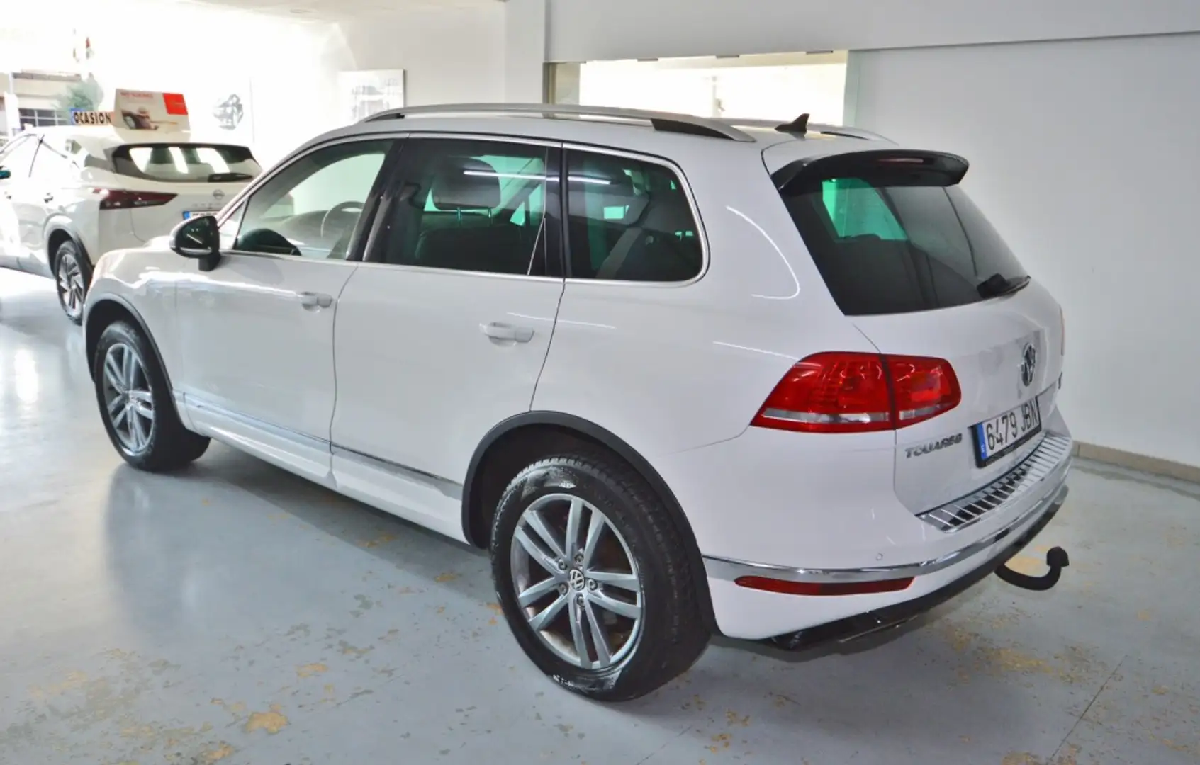 Volkswagen Touareg 3.0TDI V6 BMT R-Line 193kW Tiptronic Blanco - 2