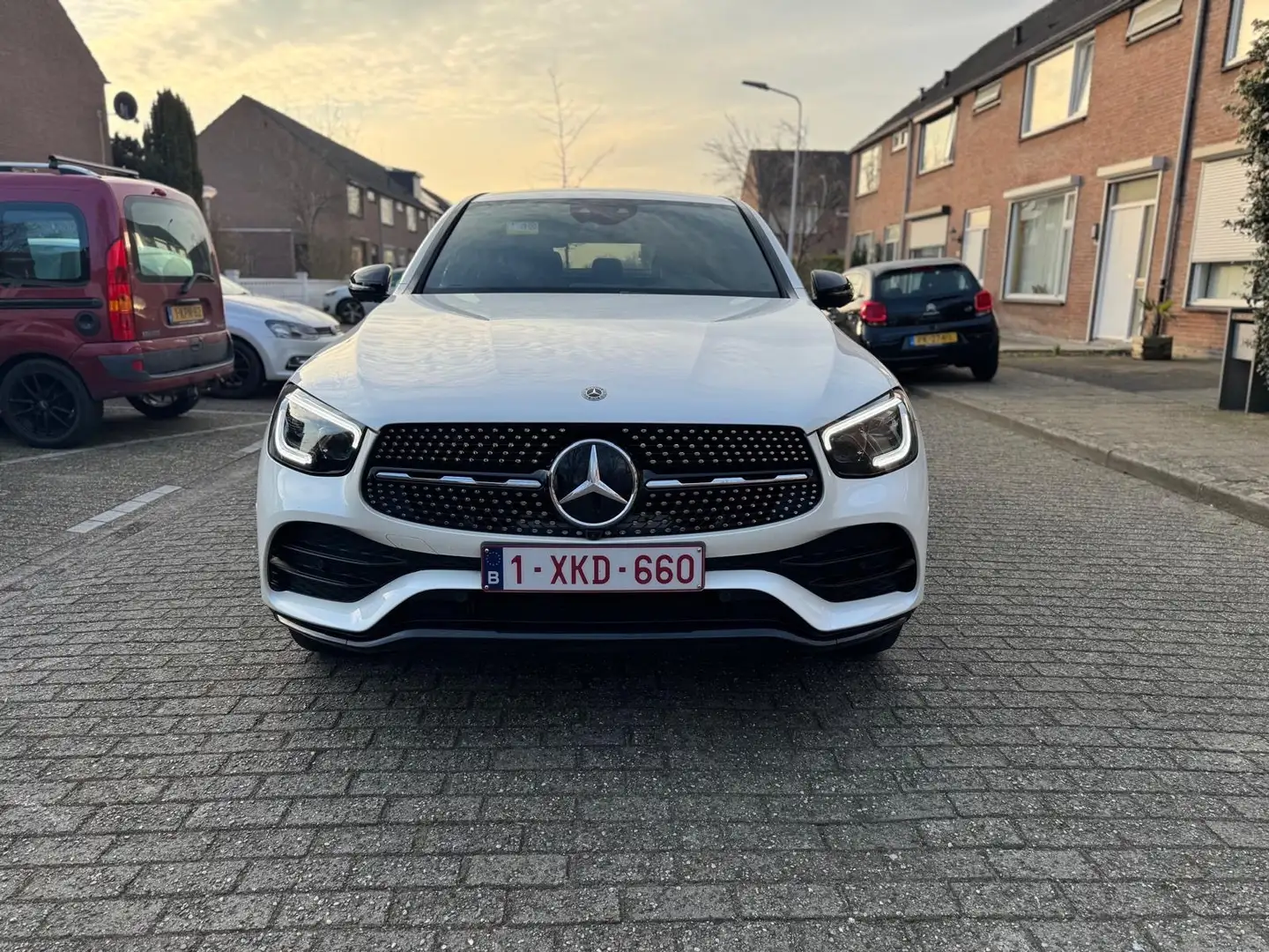 Mercedes-Benz GLC 300 GLC-Coupe d 4Matic 9G-TRONIC Exclusive - 1