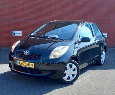 Toyota Yaris 1.3 16V VVT-I 3DR Terra
