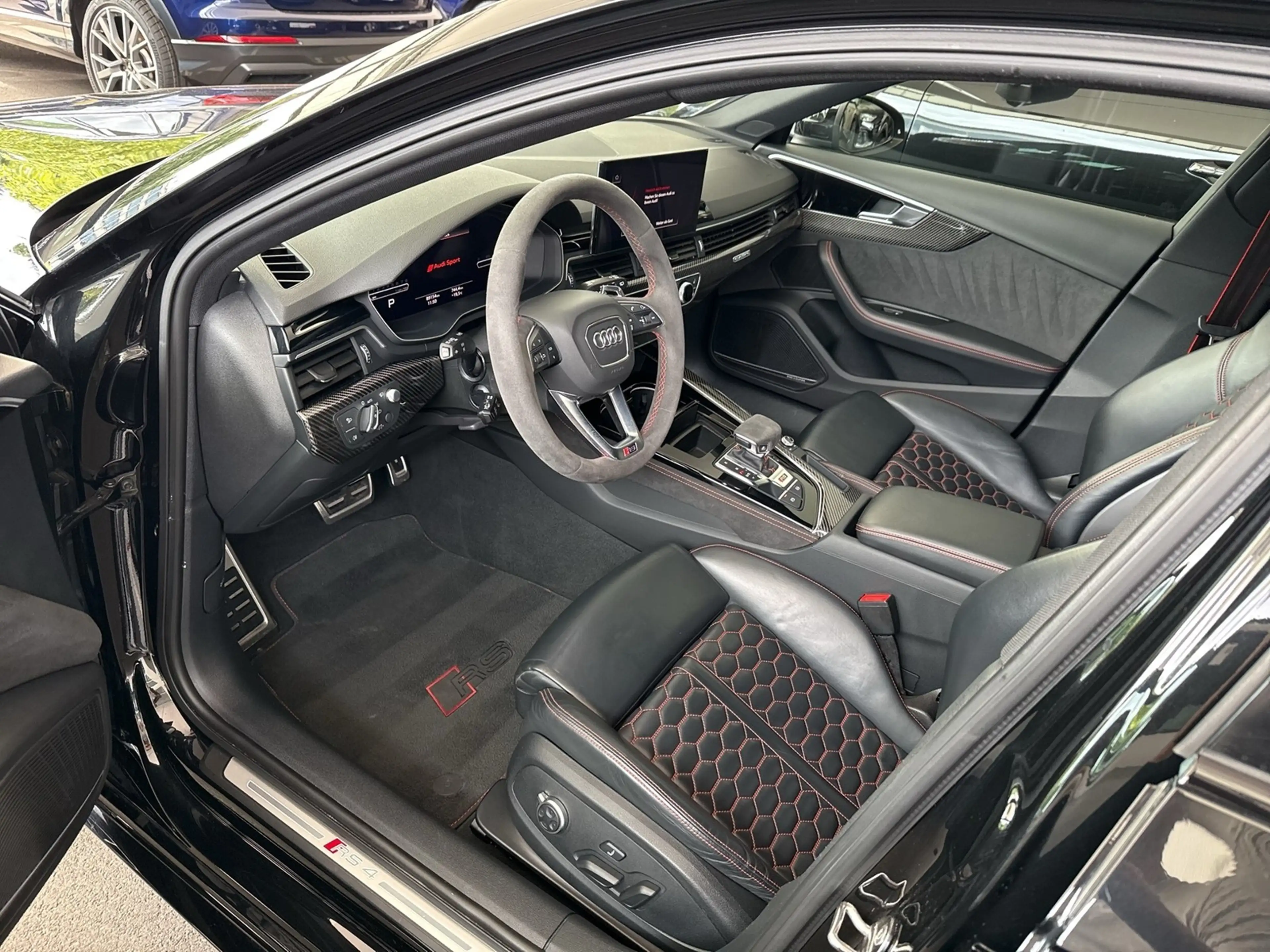 Audi RS4 Avant Qu. BLACKPAK PANO B&O 360CAM LM20 — photo 7