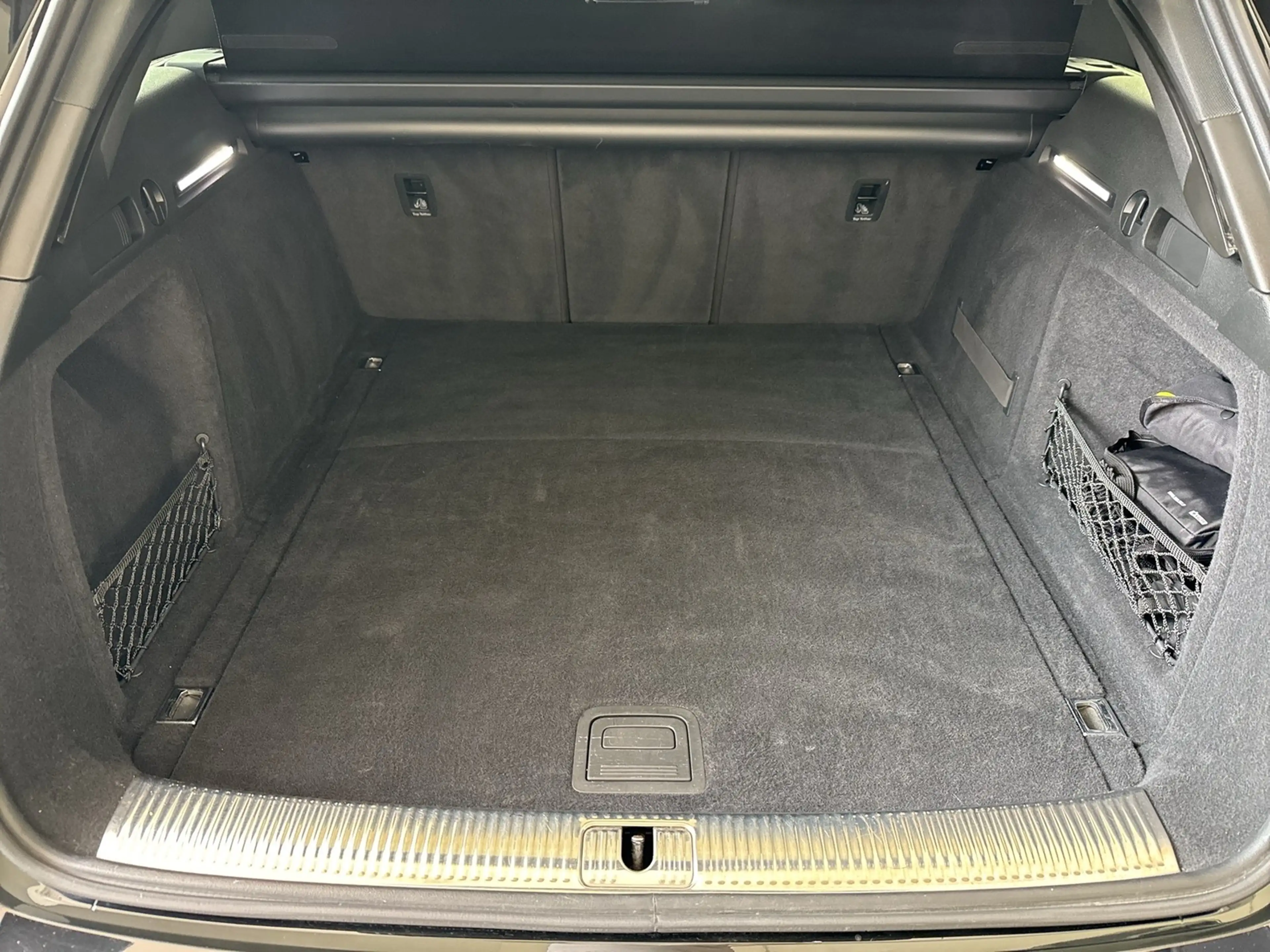 Audi RS4 Avant Qu. BLACKPAK PANO B&O 360CAM LM20 — photo 14