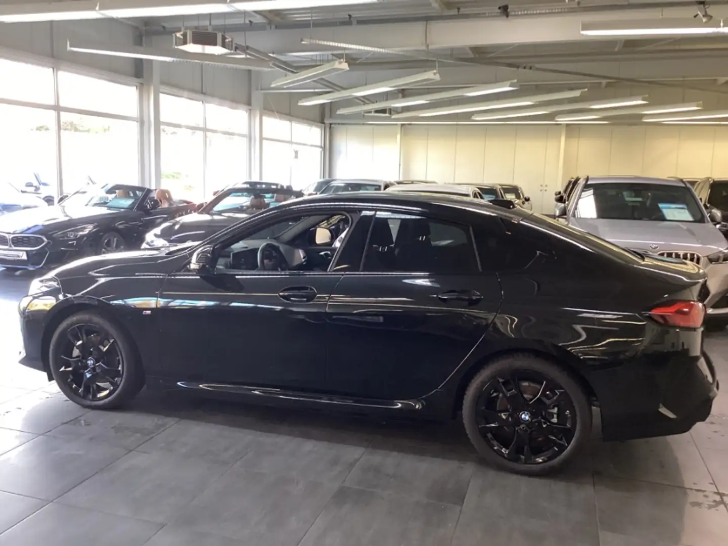 BMW 220 Gran Coupe d M Sport IconicGlow H/K HUD Prof.Pak. Schwarz - 2