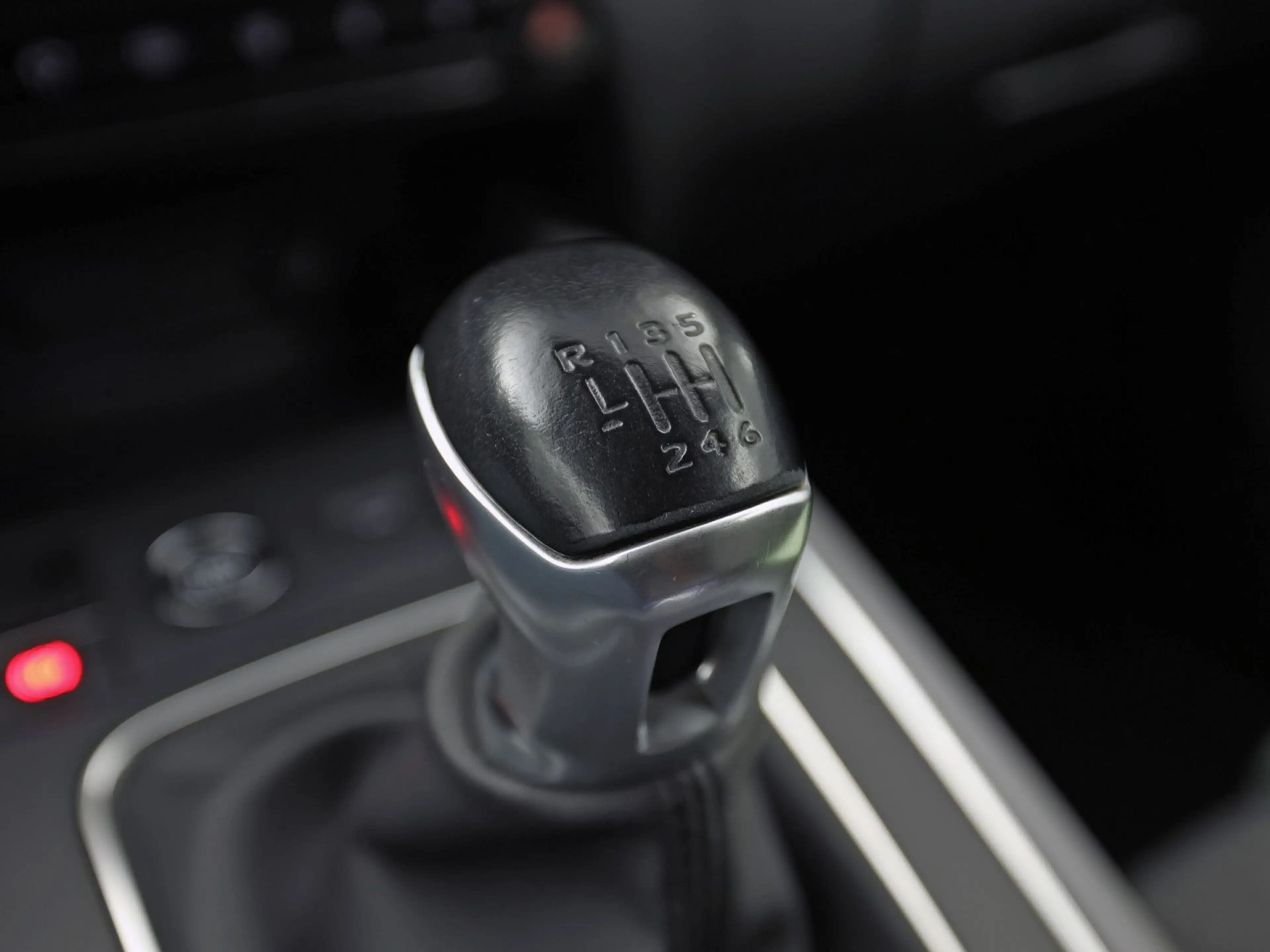 Citroen C5 Aircross 1.2 PureTech Sport (VIRTUAL COCKPIT, APPLE CARPLAY — photo 10