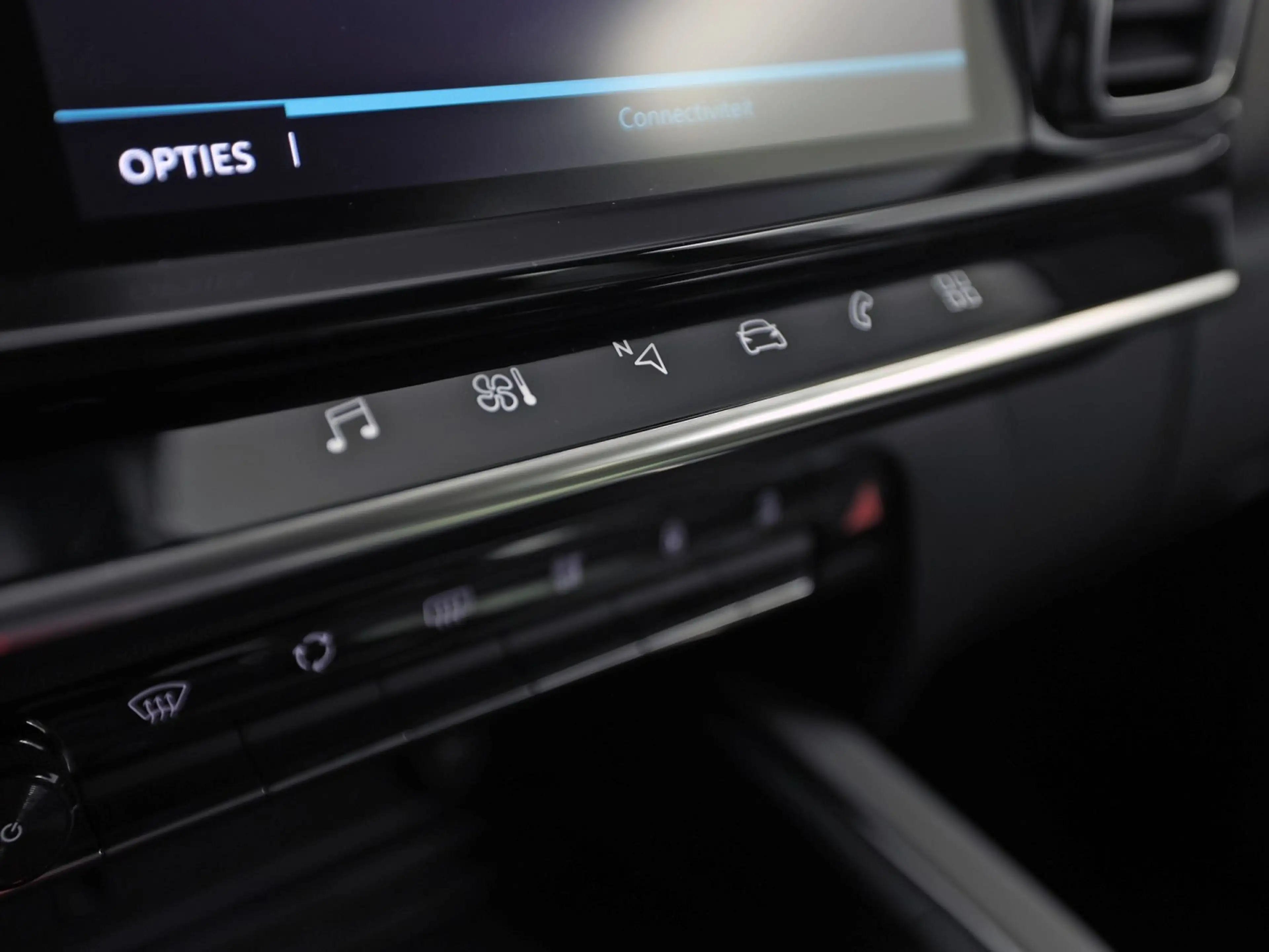 Citroen C5 Aircross 1.2 PureTech Sport (VIRTUAL COCKPIT, APPLE CARPLAY — photo 9