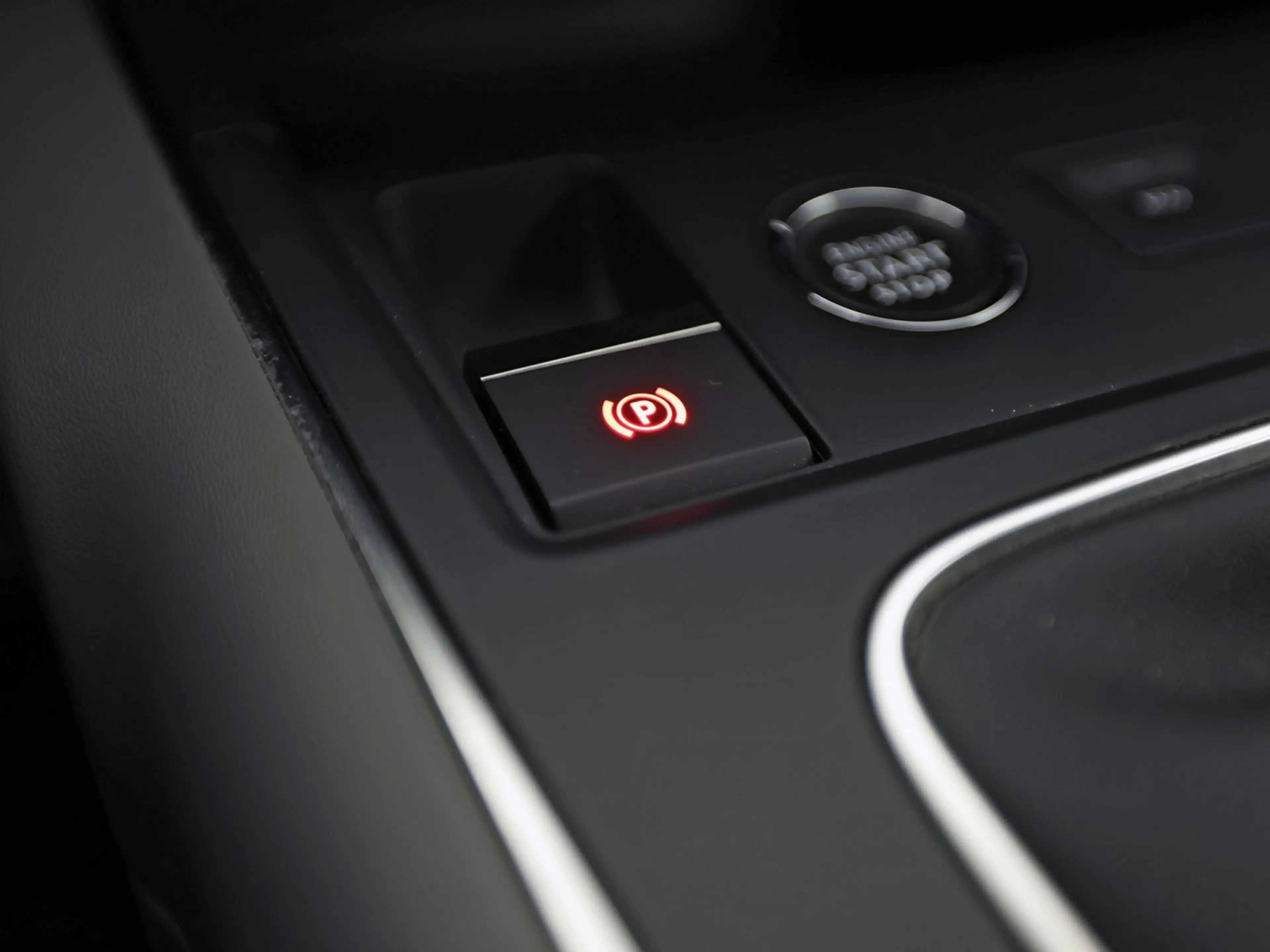 Citroen C5 Aircross 1.2 PureTech Sport (VIRTUAL COCKPIT, APPLE CARPLAY — photo 26