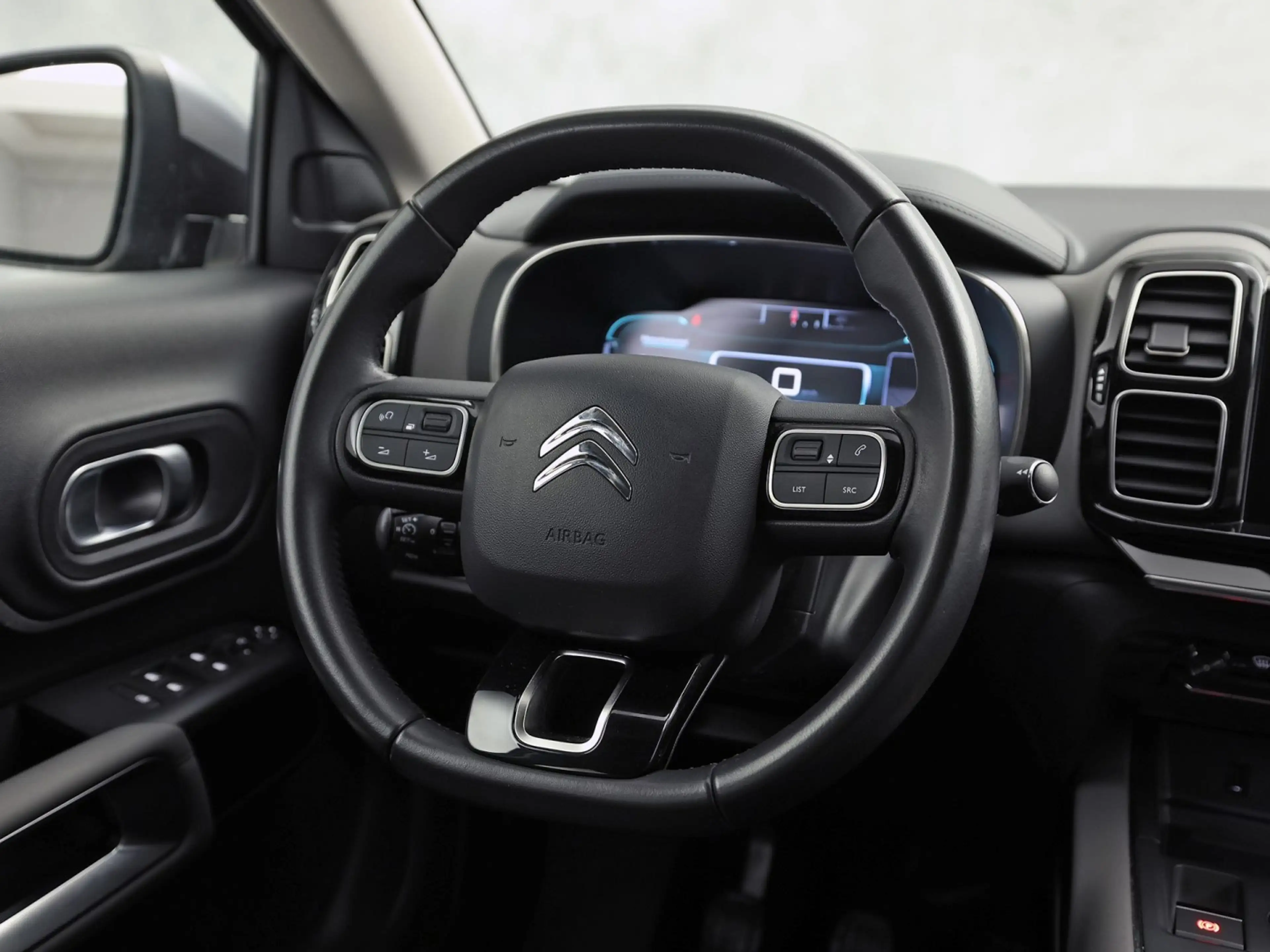 Citroen C5 Aircross 1.2 PureTech Sport (VIRTUAL COCKPIT, APPLE CARPLAY — photo 16