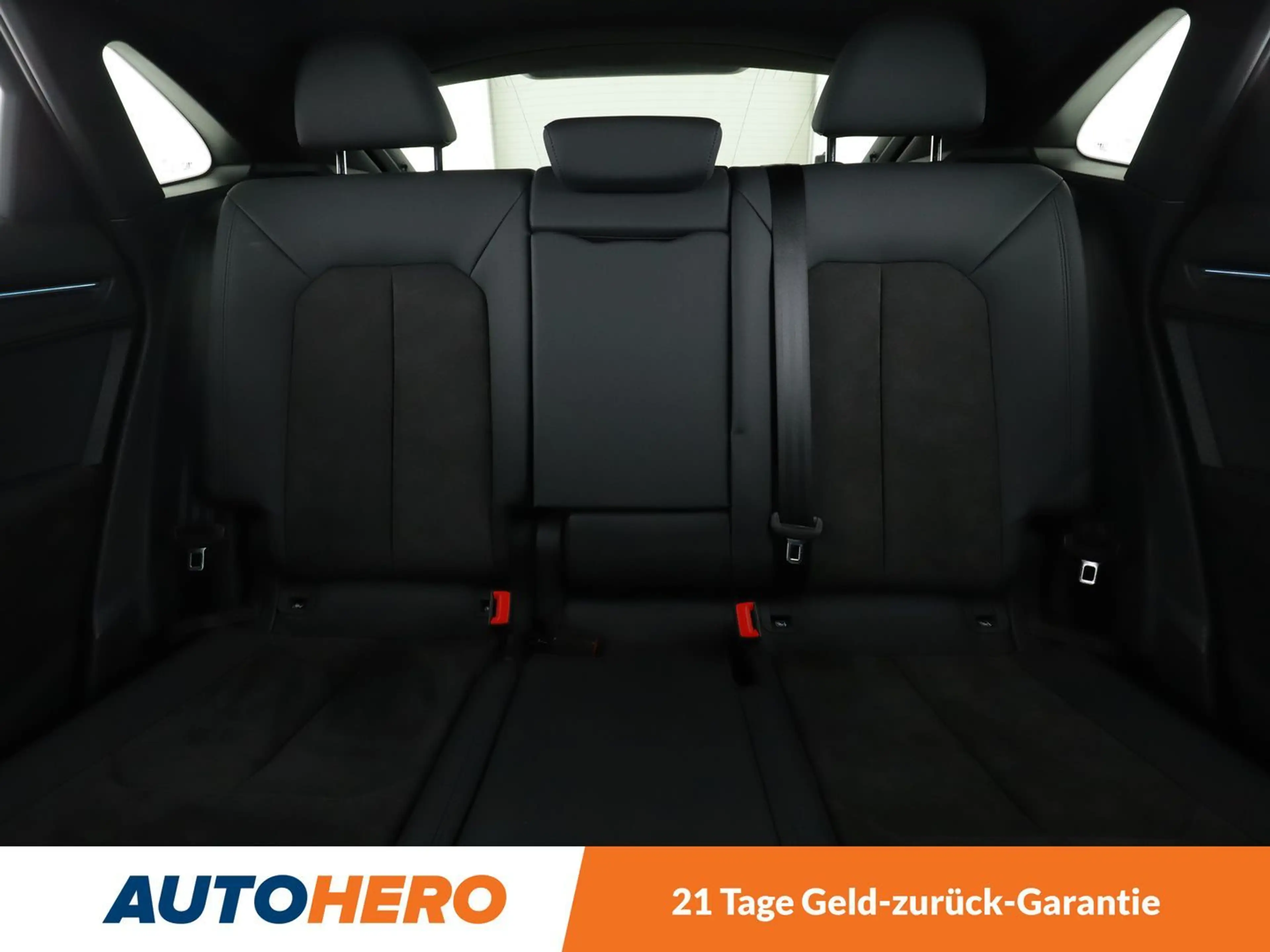Audi RS Q3 2.5 TFSI quattro Aut.*LED*PDC*SHZ*PANO*RS-ABGAS — photo 15