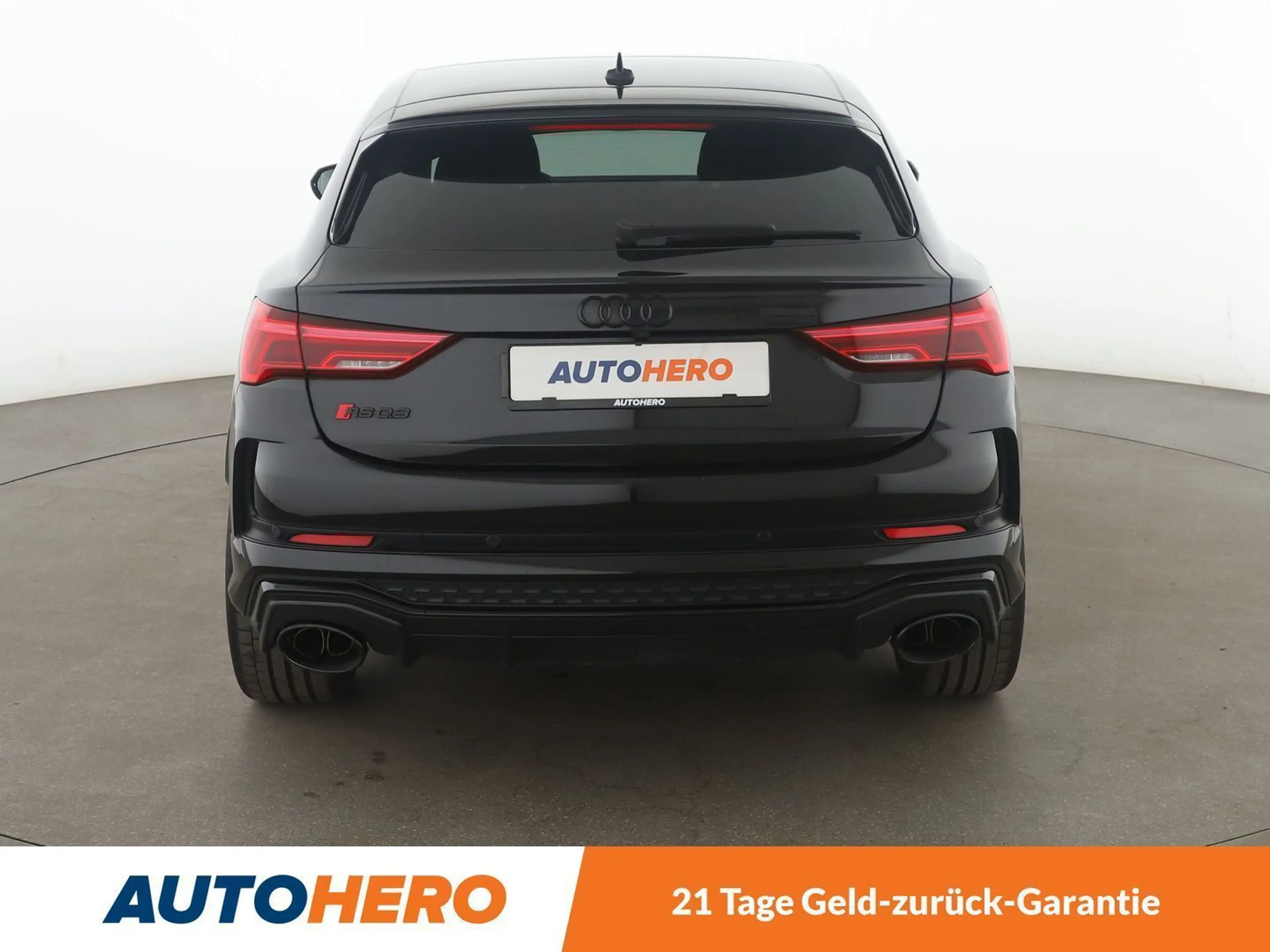 Audi RS Q3 2.5 TFSI quattro Aut.*LED*PDC*SHZ*PANO*RS-ABGAS — photo 5