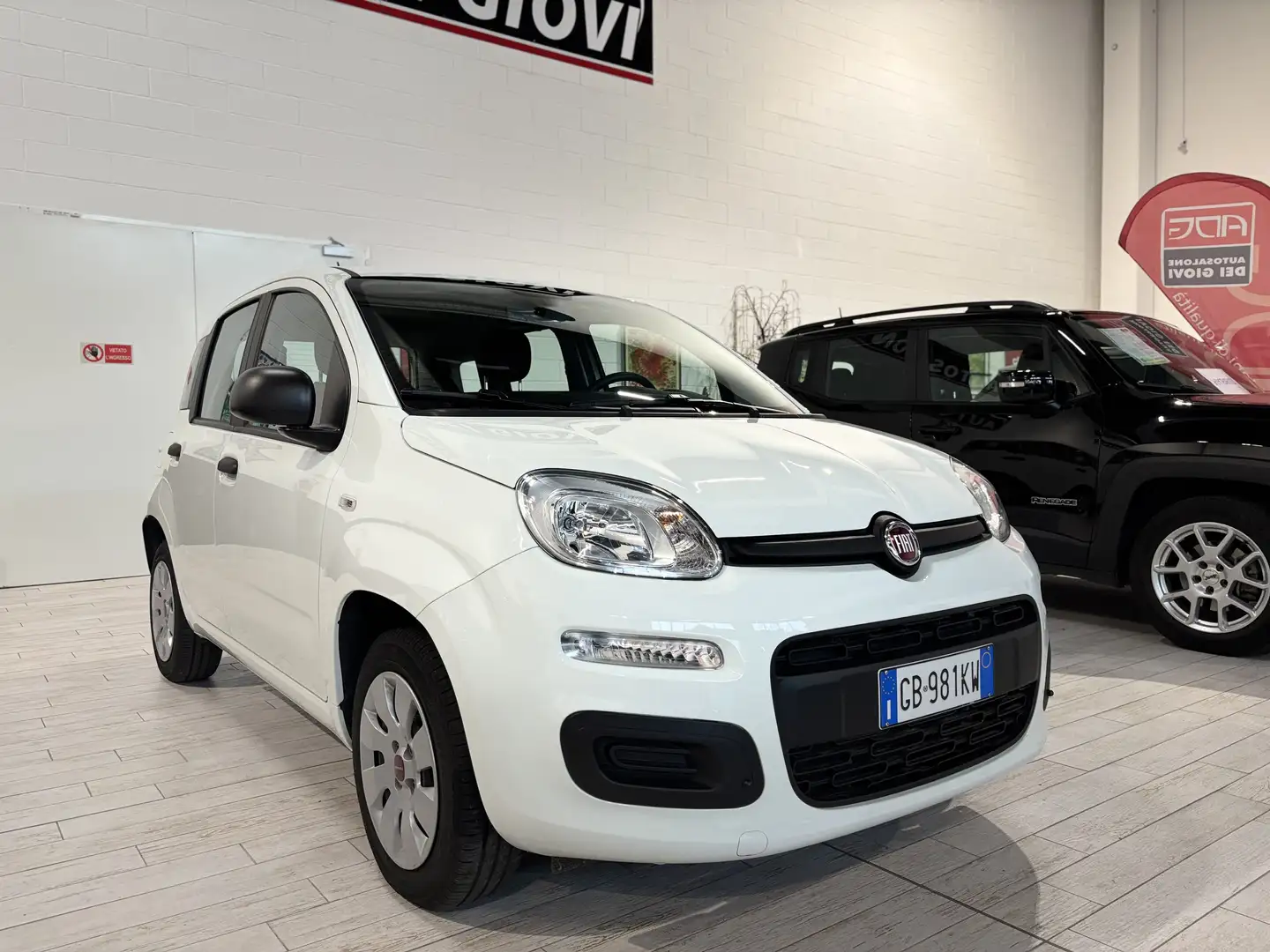 Fiat Panda 1.2 70CV KM. CERT. COME NUOVA AZIENDALE UNICO PROP Bianco - 2