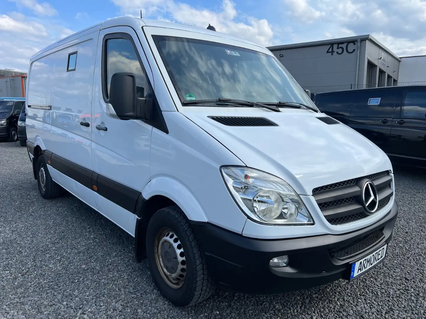 Mercedes-Benz Sprinter II 319 CDI*GEPANZERT*ARMORED*V6*AUTOMAT Weiß - 1