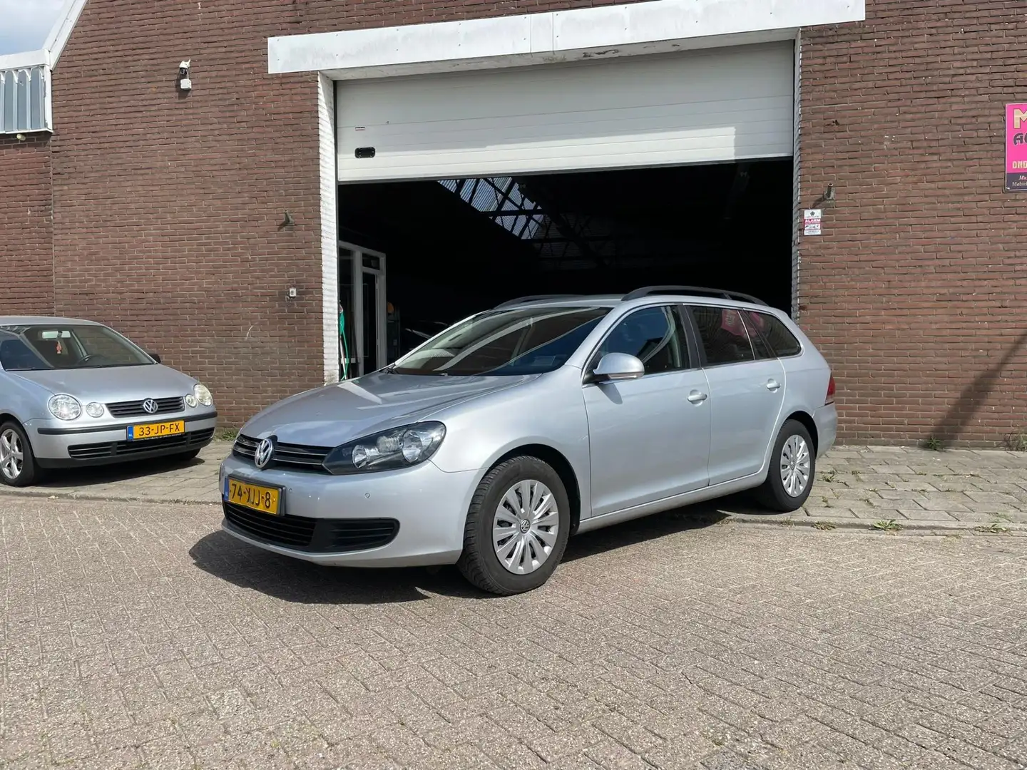 Volkswagen Golf Variant 1.2 TSI Comfort Executive Line BlueMotion | Parkee Gris - 1