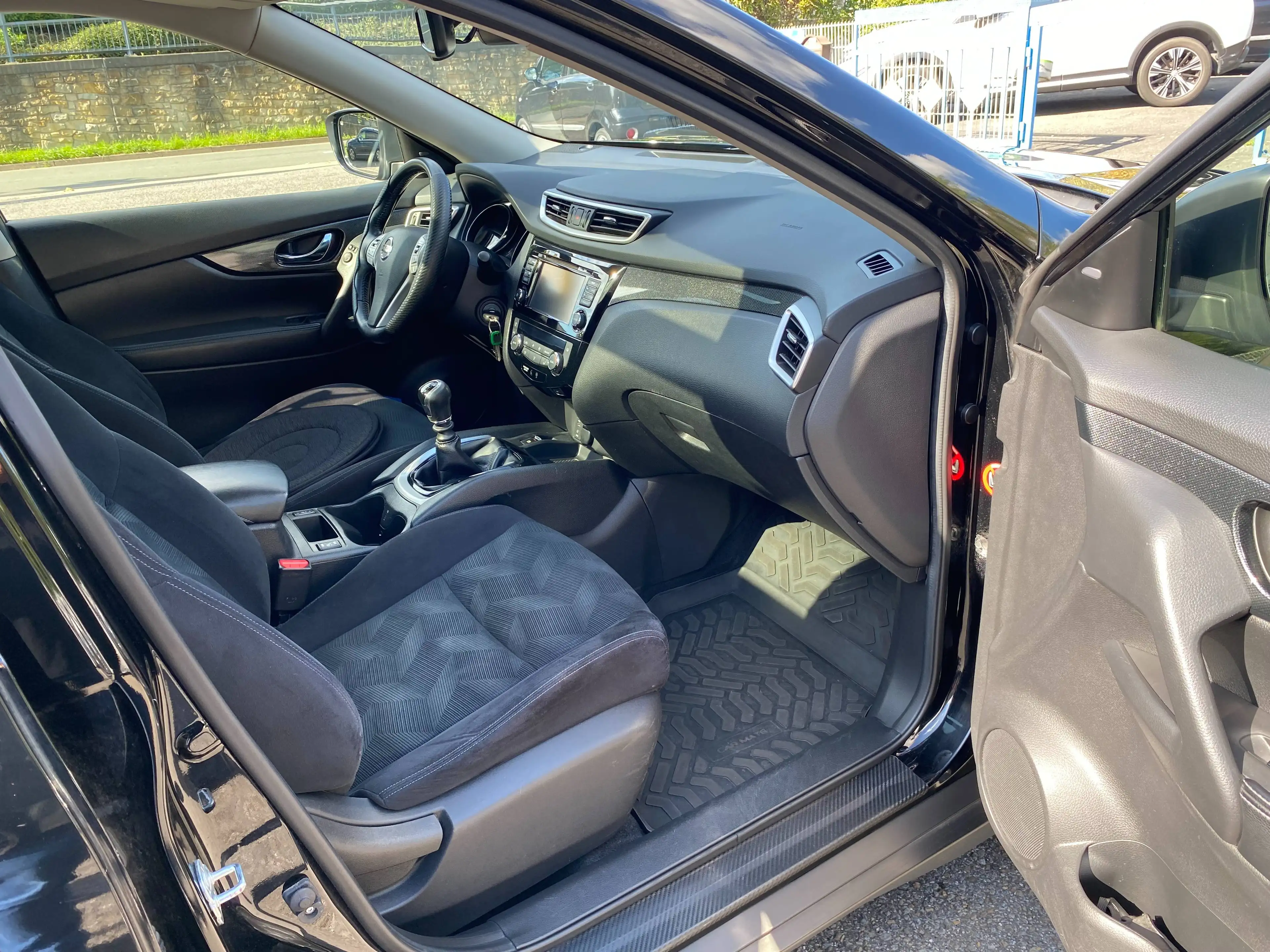 Nissan X-Trail Visia — photo 11