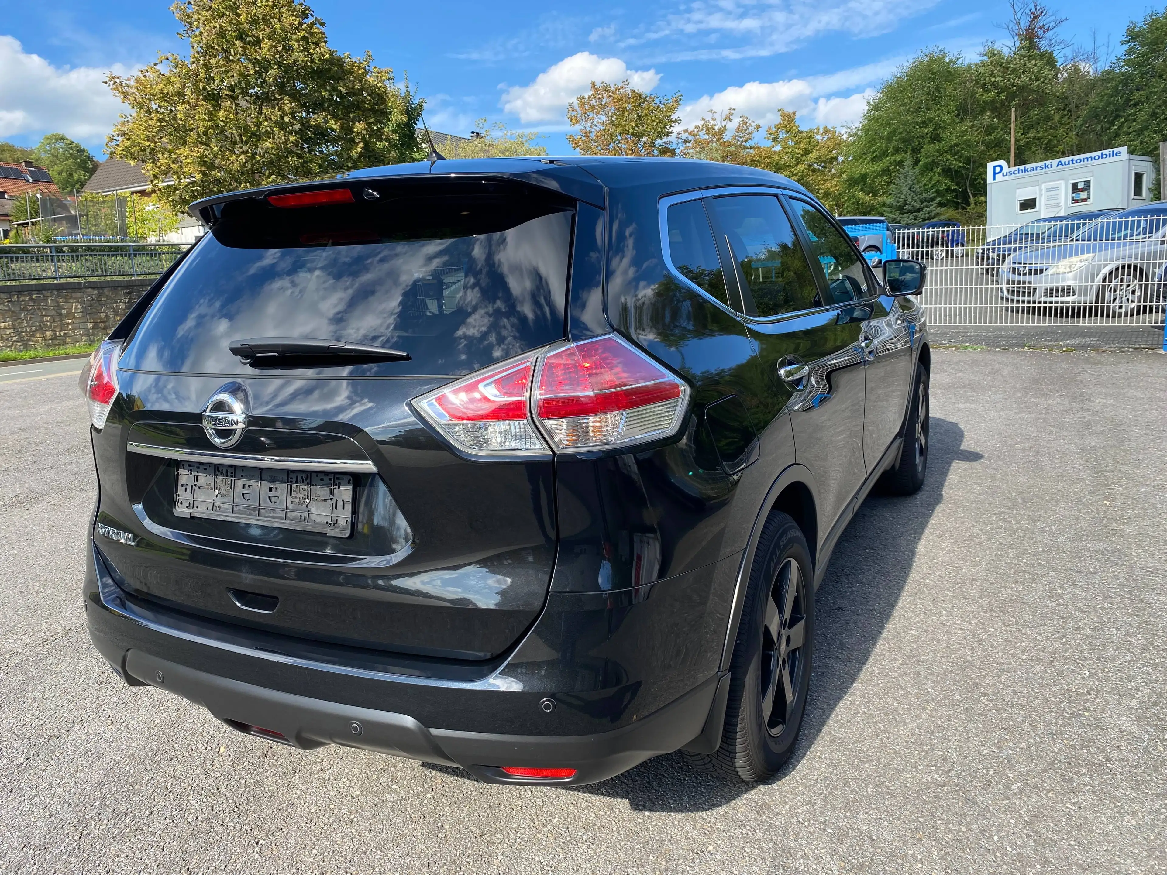 Nissan X-Trail Visia — photo 4