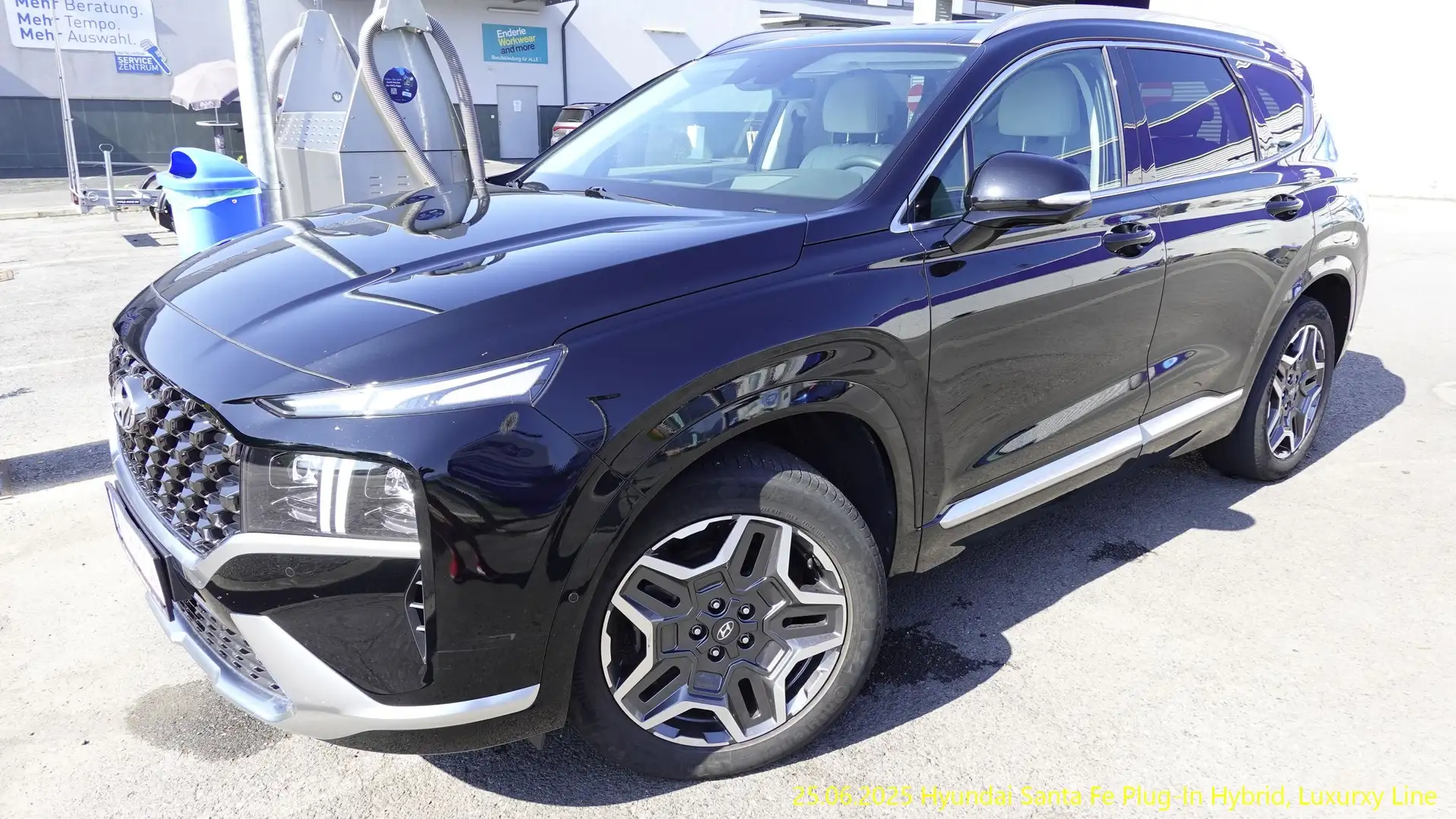 Hyundai SANTA FE Santa Fe 1,6 T-GDI Plug-In 4WD Luxury Line Schwarz - 1