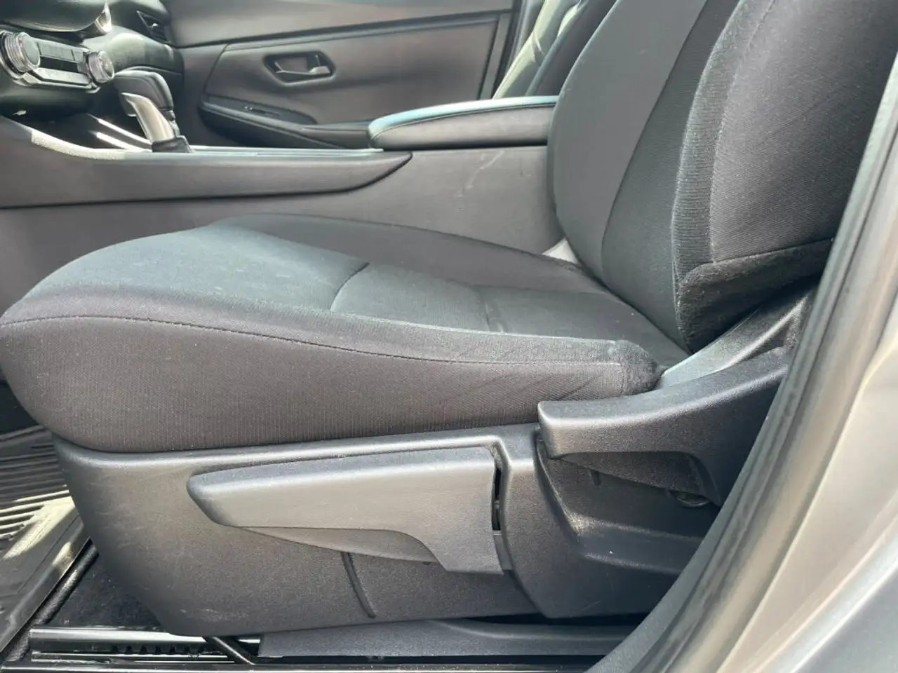 Nissan Sentra photo Nissan Sentra
