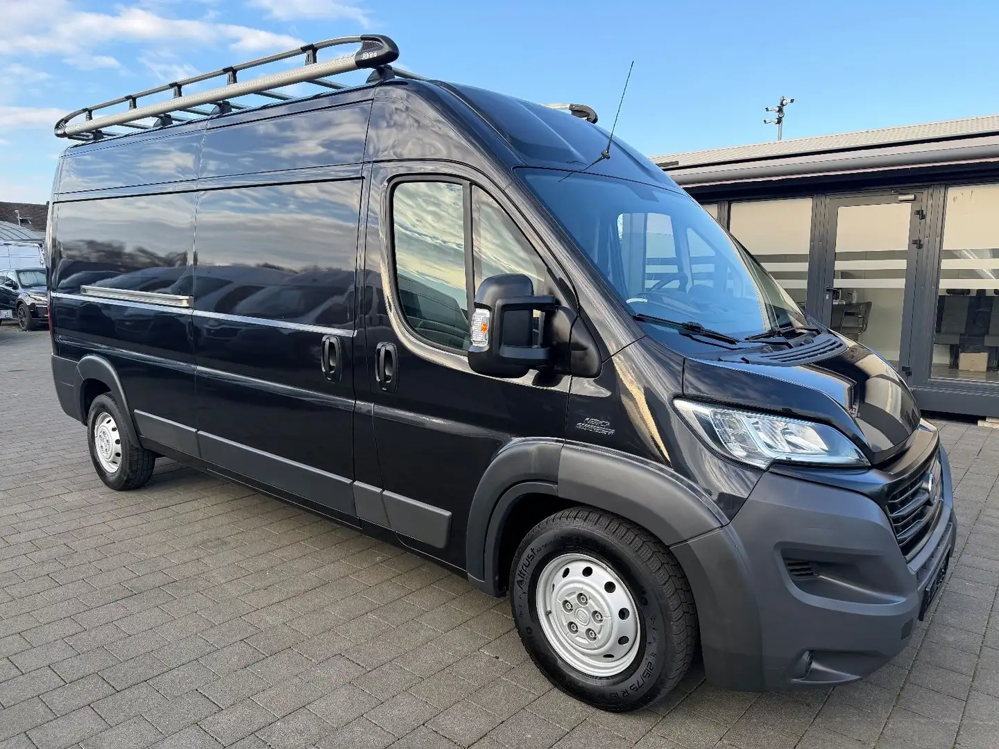 Fiat Ducato Maxi L3H2 35 180 Power 3.0 l TüV Service Schwarz - 1