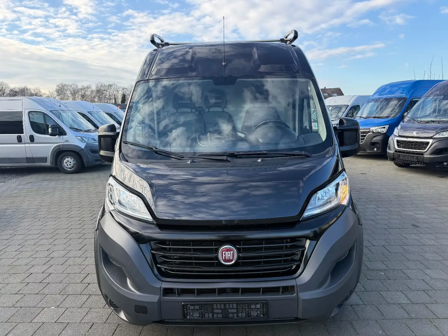 Fiat Ducato Maxi L3H2 35 180 Power 3.0 l TüV Service Schwarz - 2