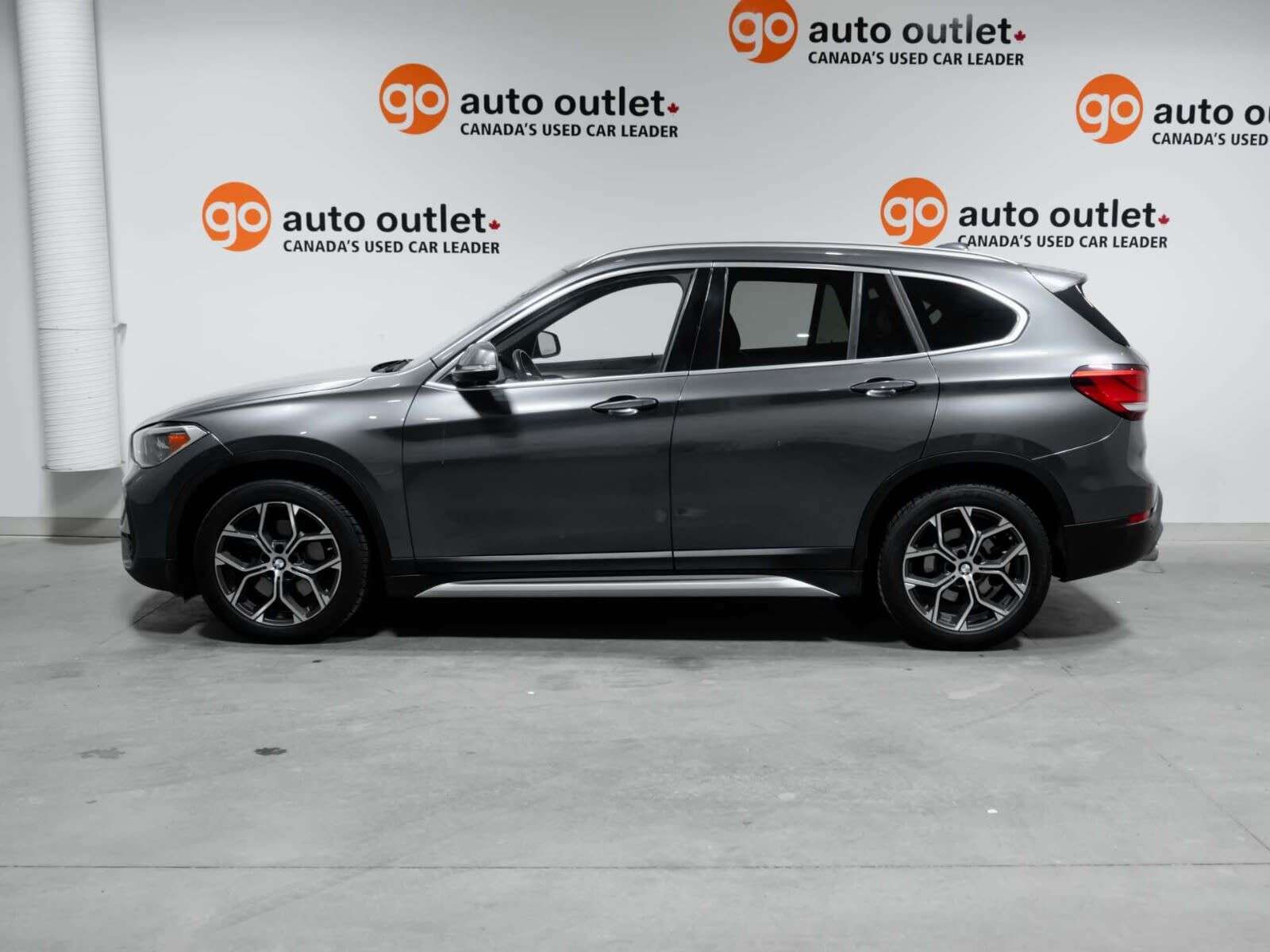 2020 BMW X1 xDrive28i 2.0L I4 TURBO AWD, HTD SEATS, SUNROOF, N — снимка 1