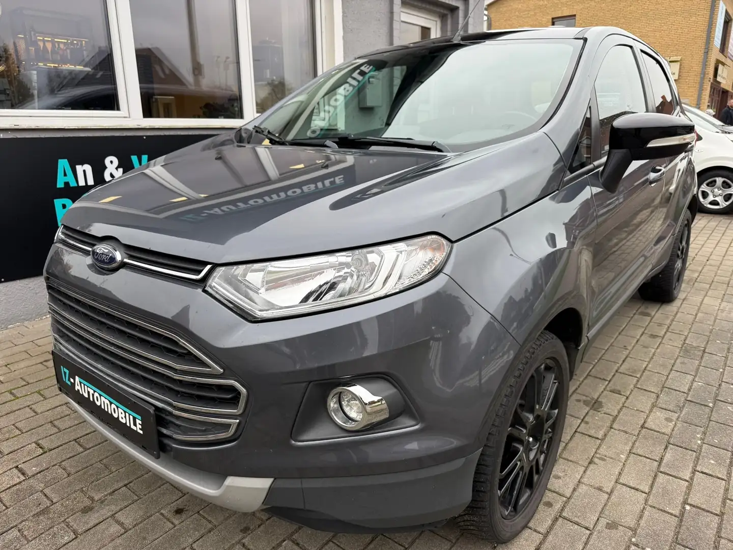 Ford EcoSport S Grau - 2