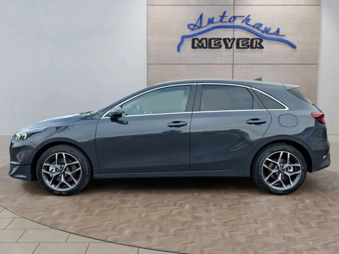 Kia Ceed / cee'd Ceed 1,5 T-GDI 17*Alu/LED/Navi/Keyless/Winterp. Negru - 2